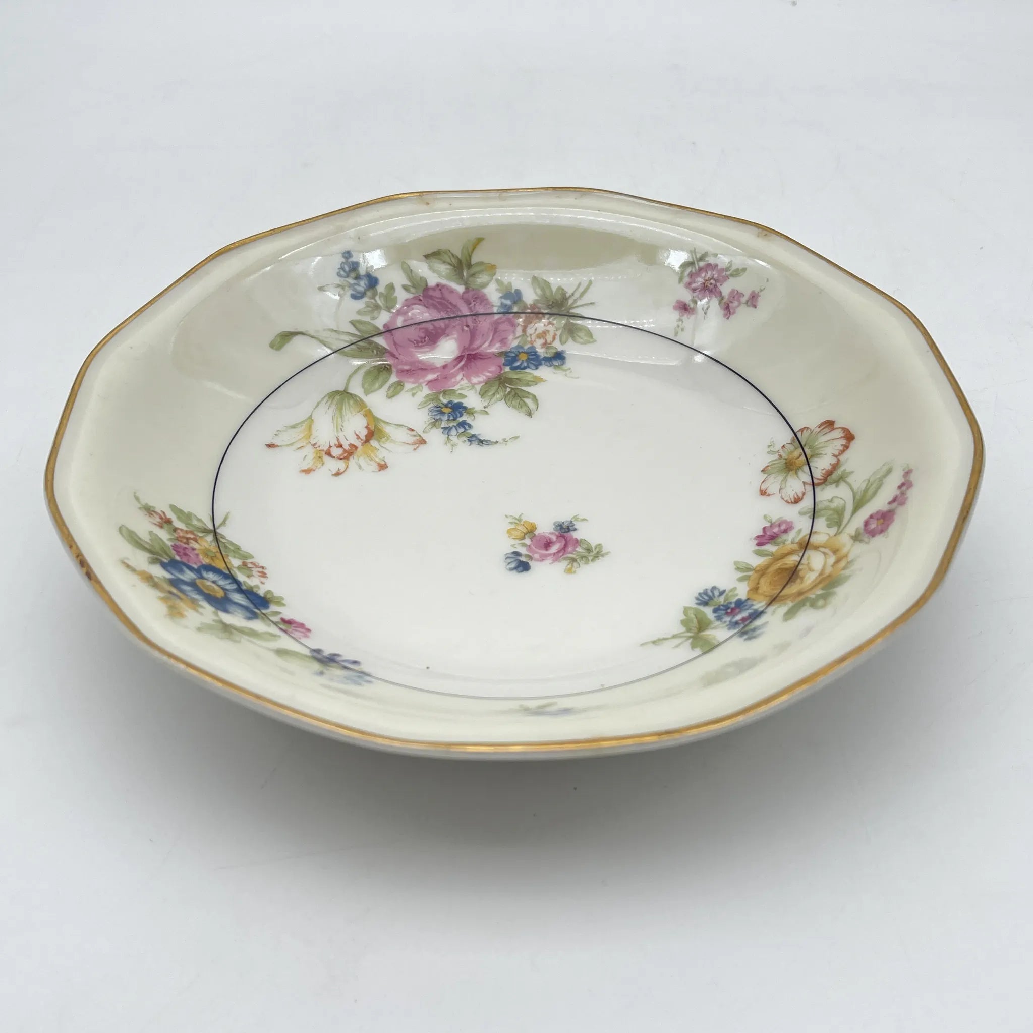 [Antique] Soup plate (deep plate) / Theodore Haviland / Nosegay / Estimated early-mid 20C / Porcelain / France / Bouquet, gold painting