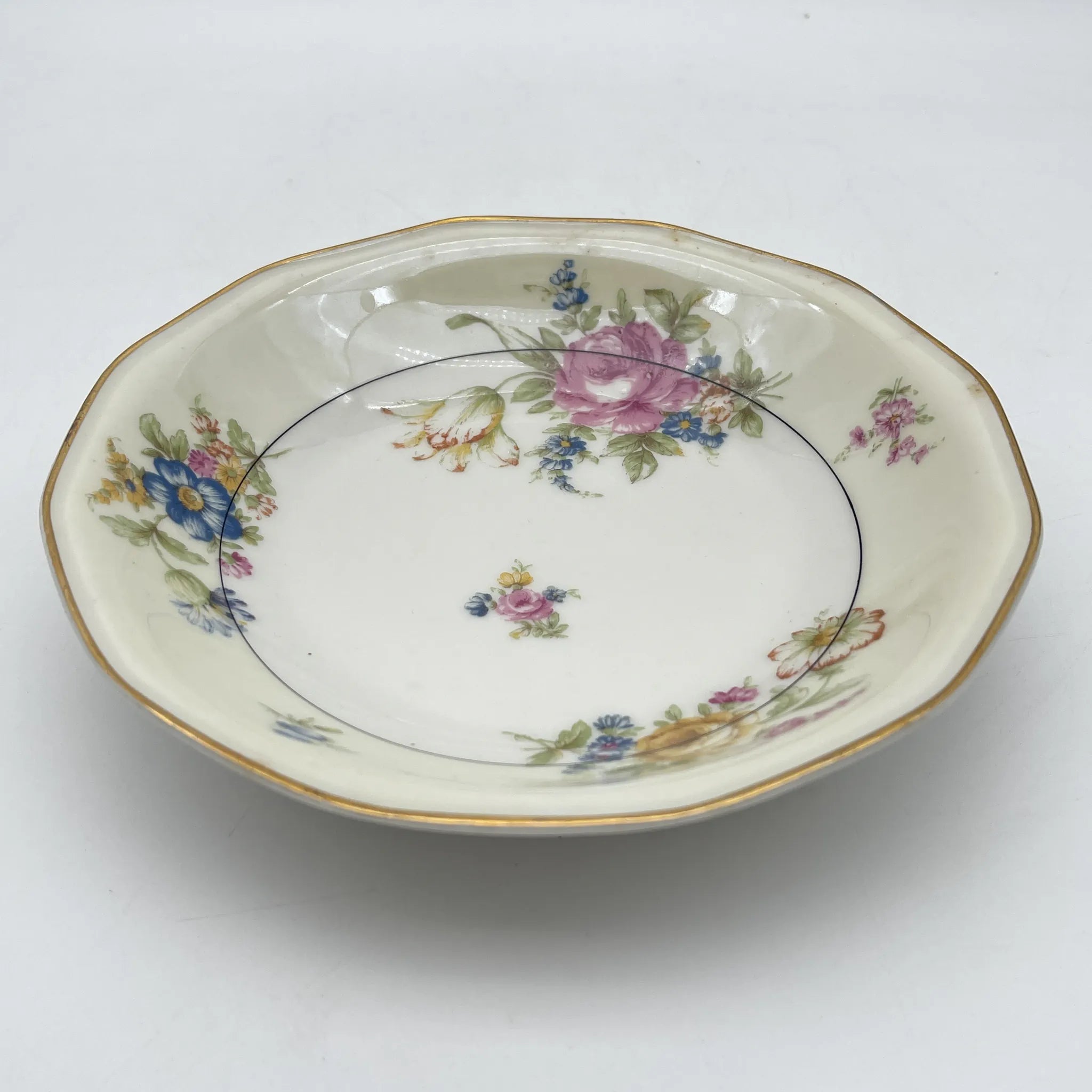 [Antique] Soup plate (deep plate) / Theodore Haviland / Nosegay / Estimated early-mid 20C / Porcelain / France / Bouquet, gold painting