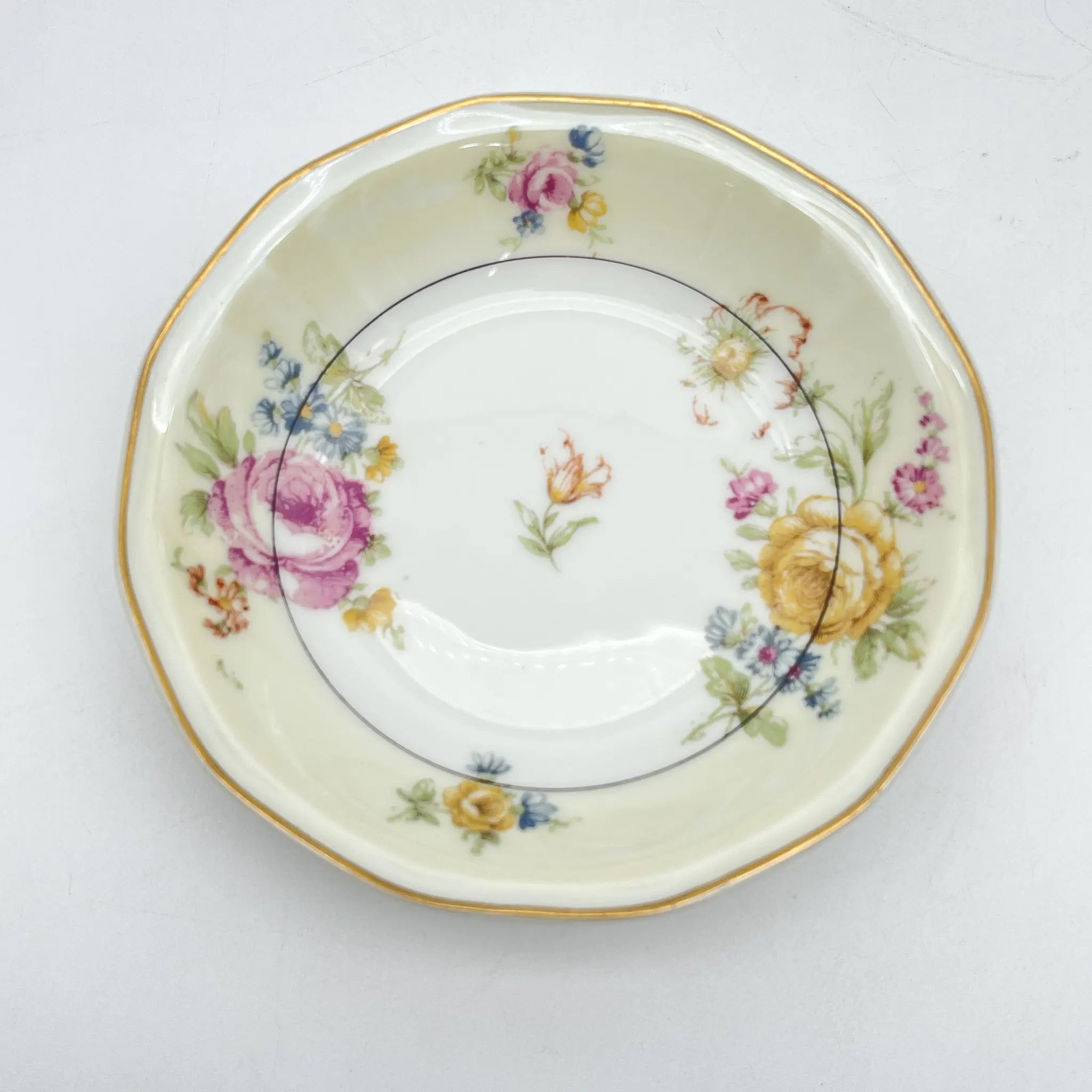 [Antique] Fruit bowl (small bowl) / Theodore Haviland / Nosegay / Estimated early-mid 20C / Porcelain / France / Bouquet, gold color