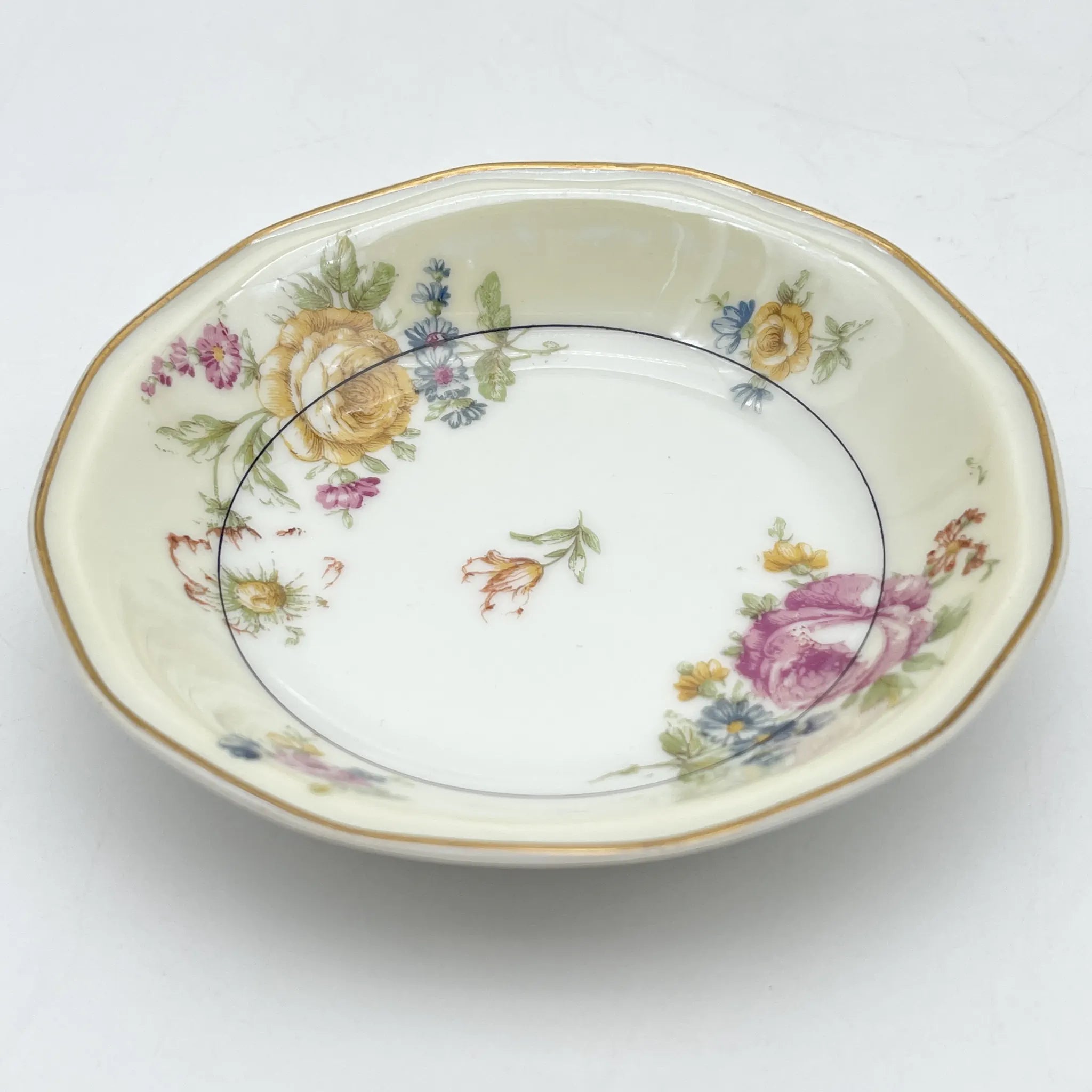 [Antique] Fruit bowl (small bowl) / Theodore Haviland / Nosegay / Estimated early-mid 20C / Porcelain / France / Bouquet, gold color