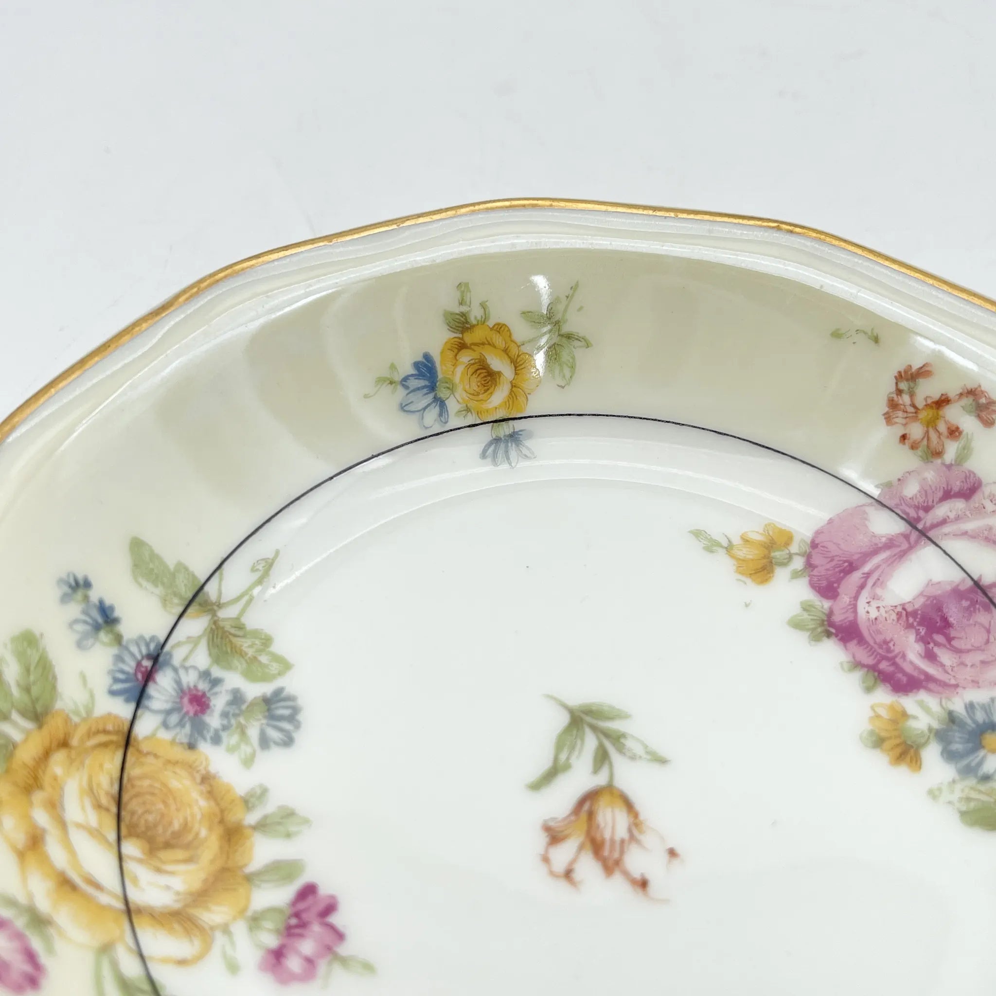 [Antique] Fruit bowl (small bowl) / Theodore Haviland / Nosegay / Estimated early-mid 20C / Porcelain / France / Bouquet, gold color
