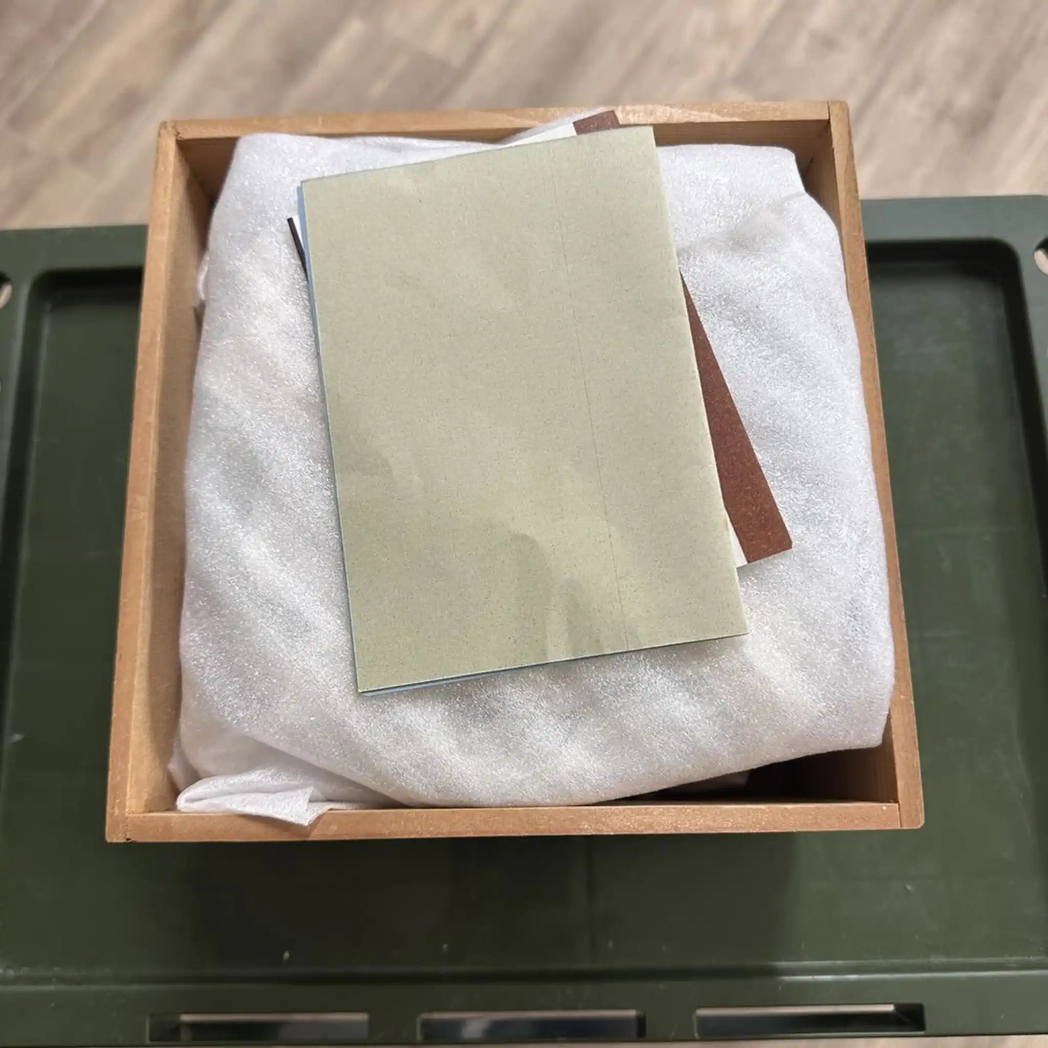 【リユース】 銘々皿 5P / 源右衛門窯 / 有田焼 染付葡萄 / 日本 / 箱付き