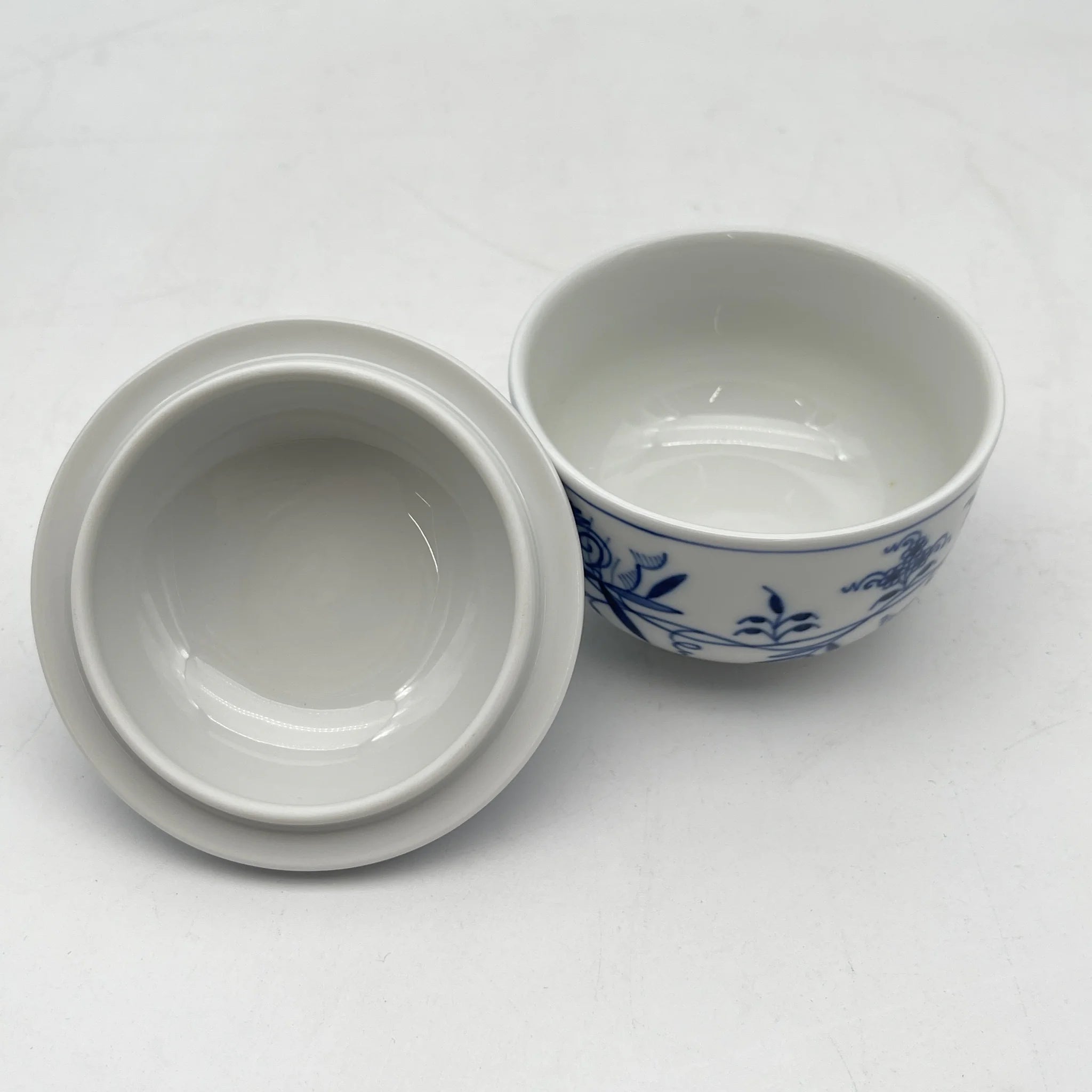 Meissen (マイセン) / ティーセット (ティーポット, クリーマー, シュガーポット) / Blue Onion / 推定20C後期 / 磁器 / ドイツ / [リユース]