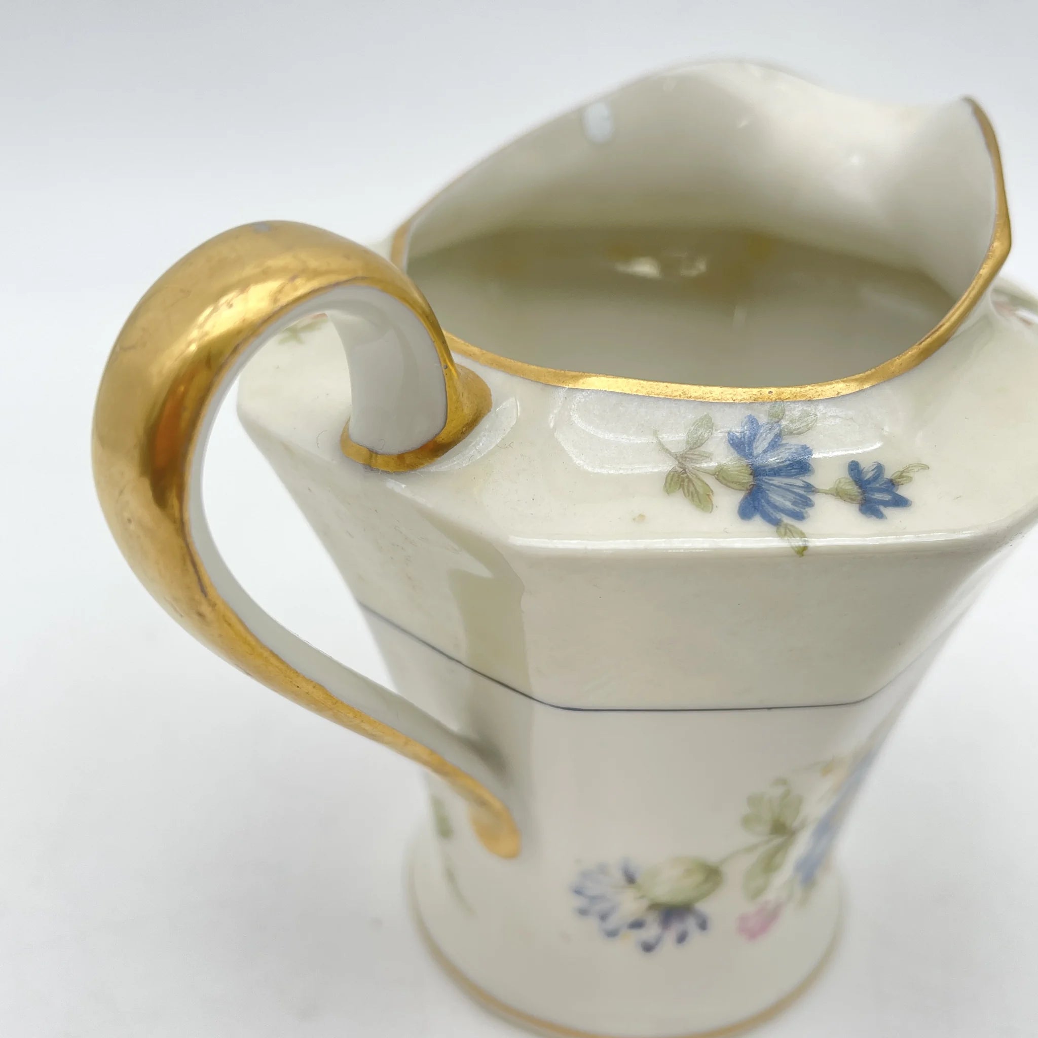 [Antique] Creamer (milk pitcher) / Theodore Haviland / Nosegay / Estimated early-mid 20C / Porcelain / France / Bouquet, gold