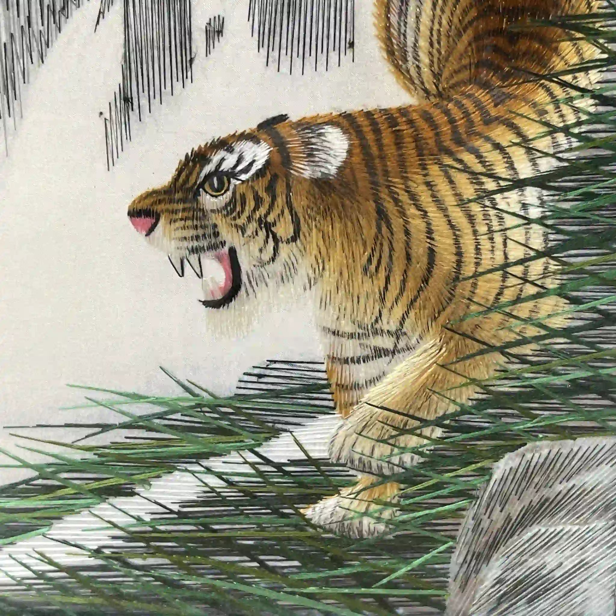 [Art/Decorations] Suzhou embroidery (double-sided embroidery) / Estimated late 20C / Silk / China / Tiger, openwork