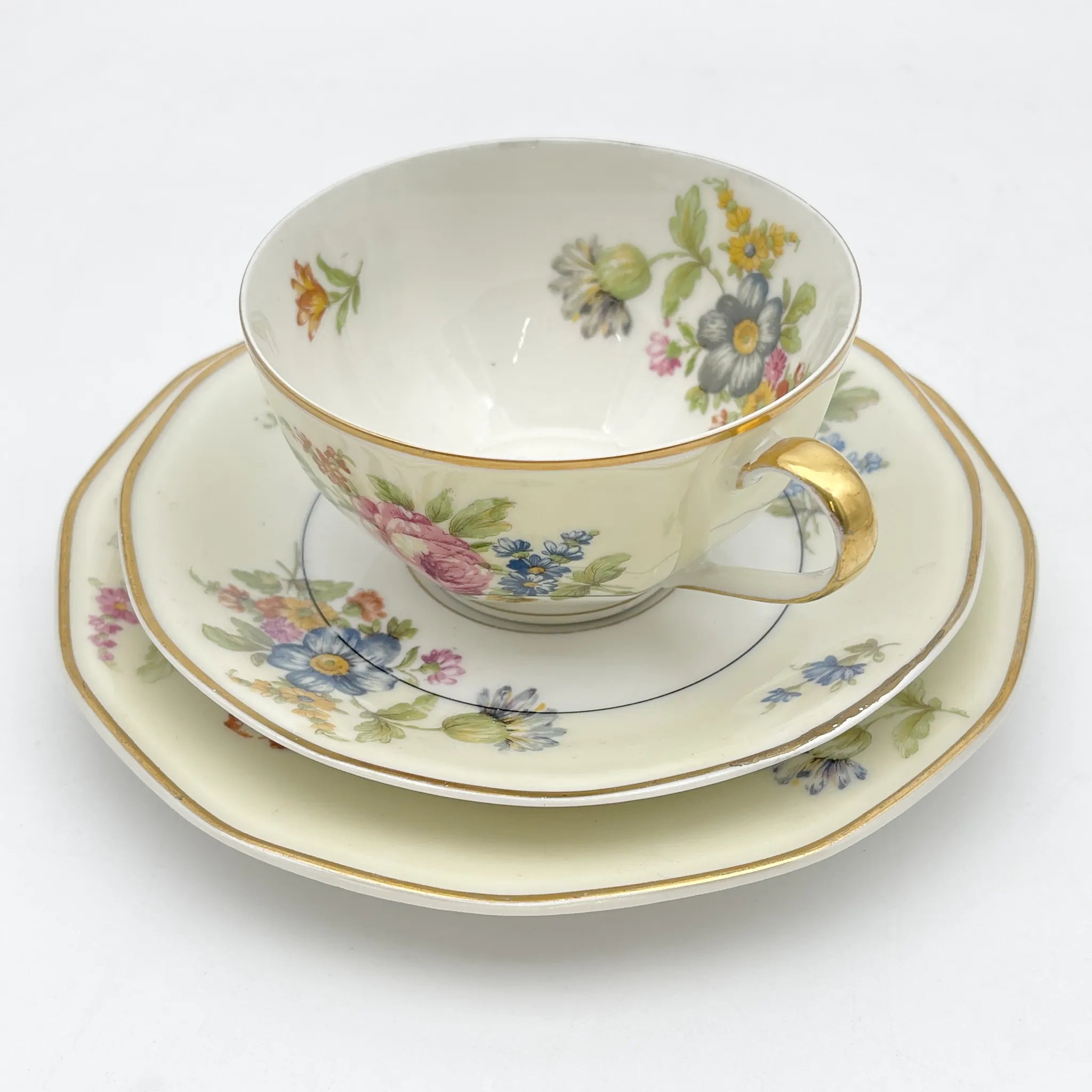 [Antique] Trio + Dessert Plate / Theodore Haviland / Nosegay / Estimated early-mid 20C / Porcelain / France / Bouquet, Gold