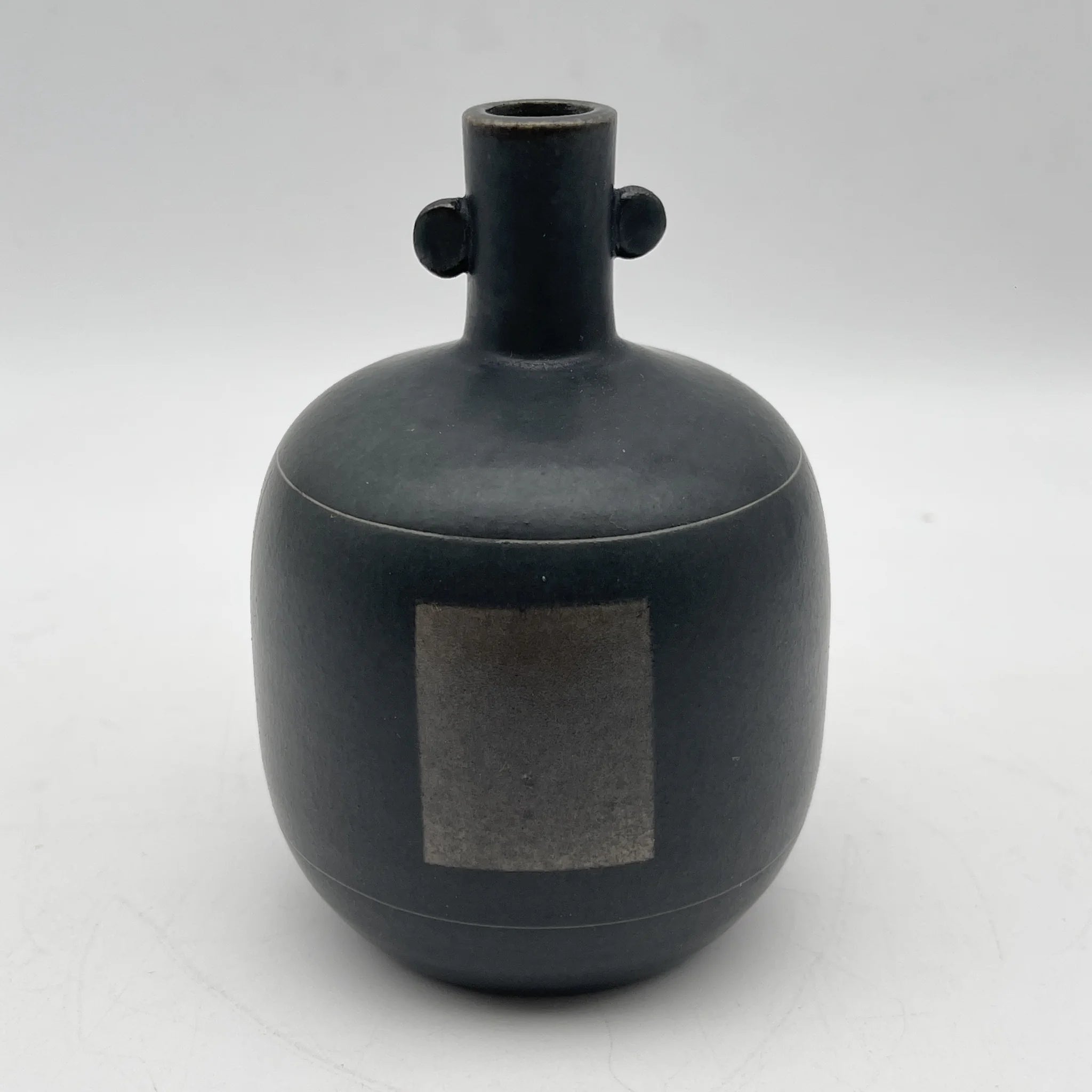 [Reuse] Flower vase (single vase) / Estimated late 20C / Pottery / Japan / Ink glaze, with box