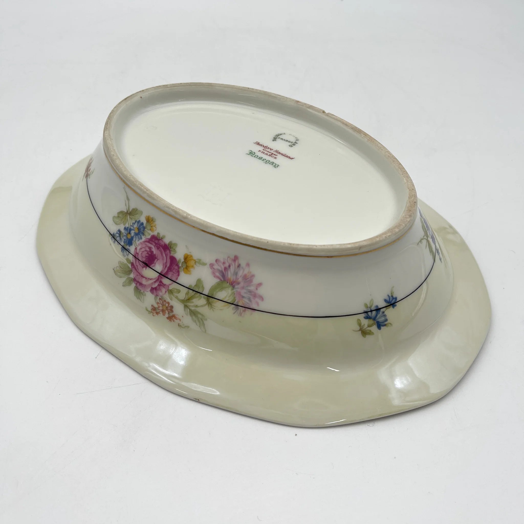 Haviland 蓋付きオーバルベジタブルボウル 【公式通販】 蓋付きオーバルベジタブルボウル Haviland L*a様 食器