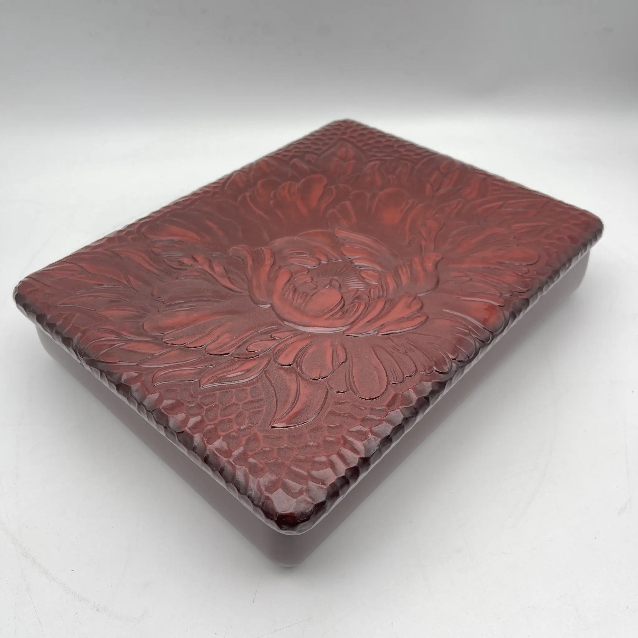 [Reuse] Paperback box (document case) / Estimated late 20C / Lacquerware / Japan / Peony