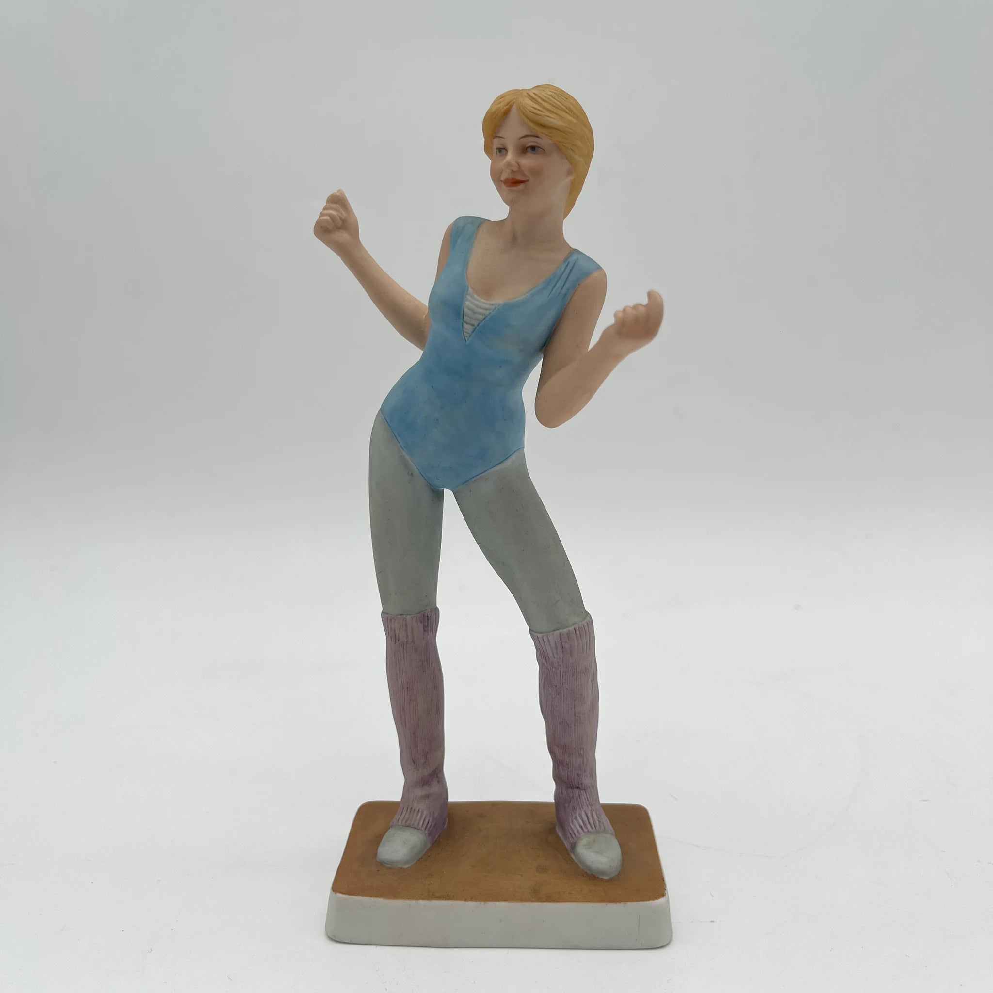 【ビンテージ】 エアロビックダンサーフィギュア / 1984年 / ビスク陶器,マット仕上げ,手彩色