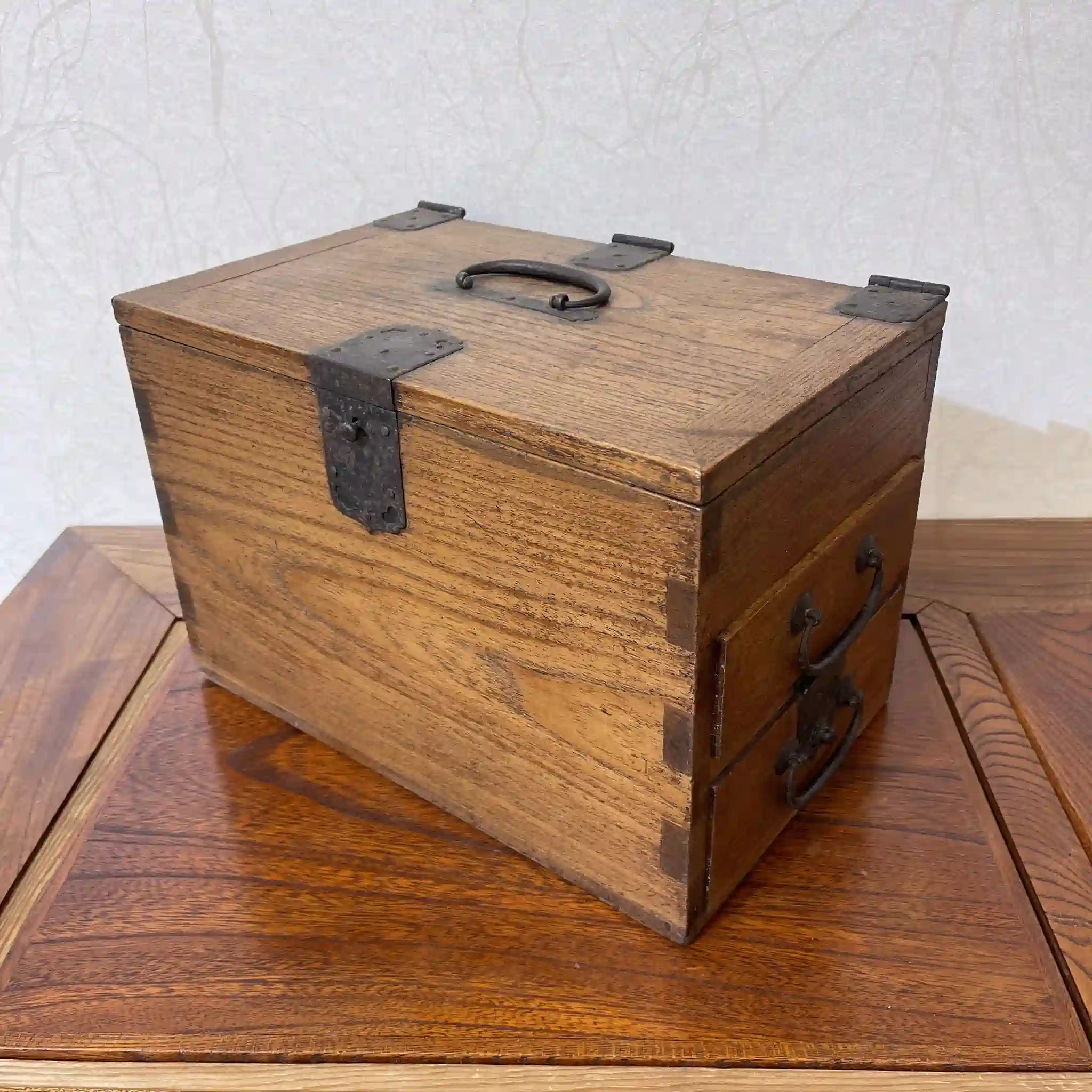 [Vintage] Hanging inkstone (small drawer) / Estimated mid-to-late 20C / Chestnut wood / Japan