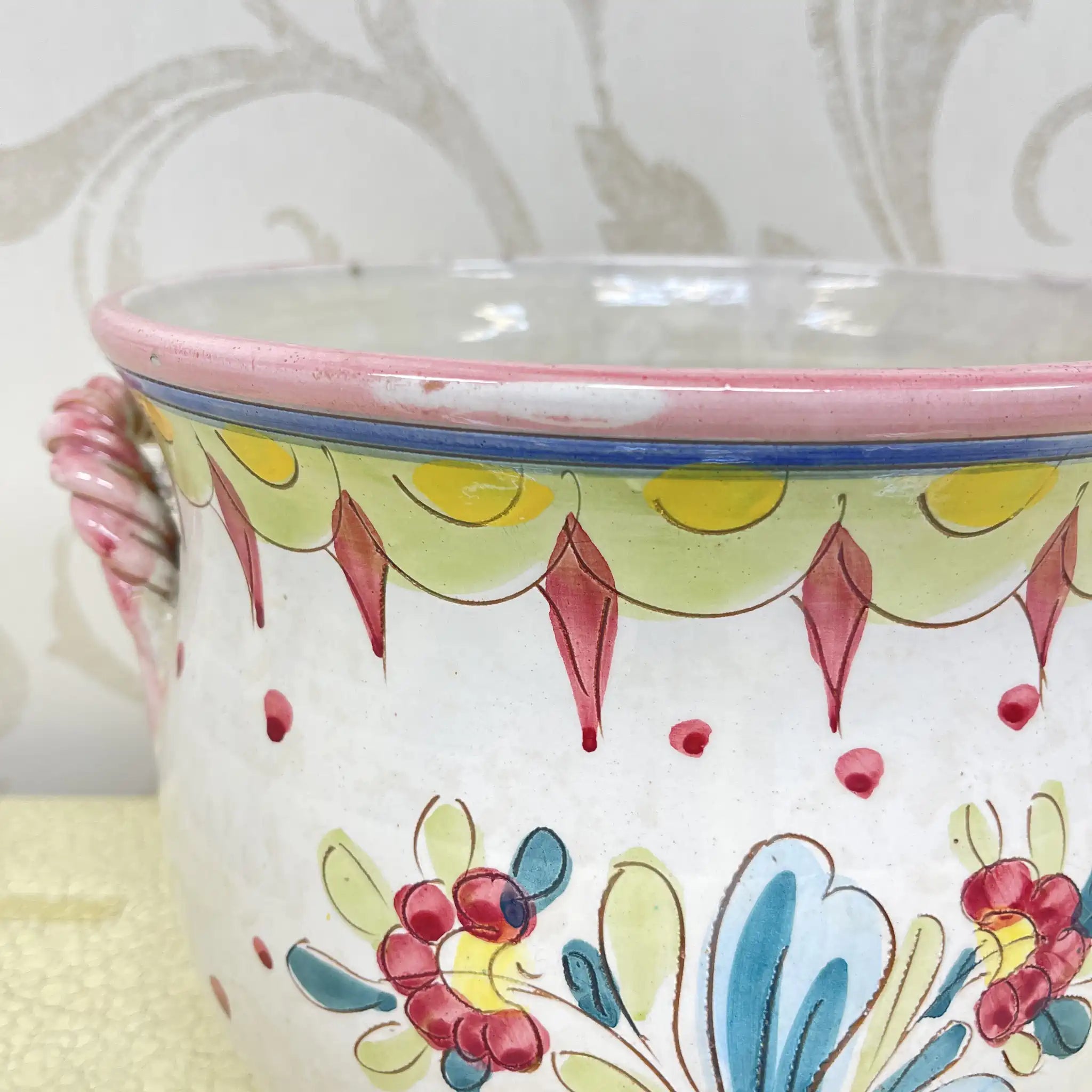 [Vintage] Flower vase (vase) / Mallorca ware / Estimated mid-late 20C / Pottery / Italy / Hand painted