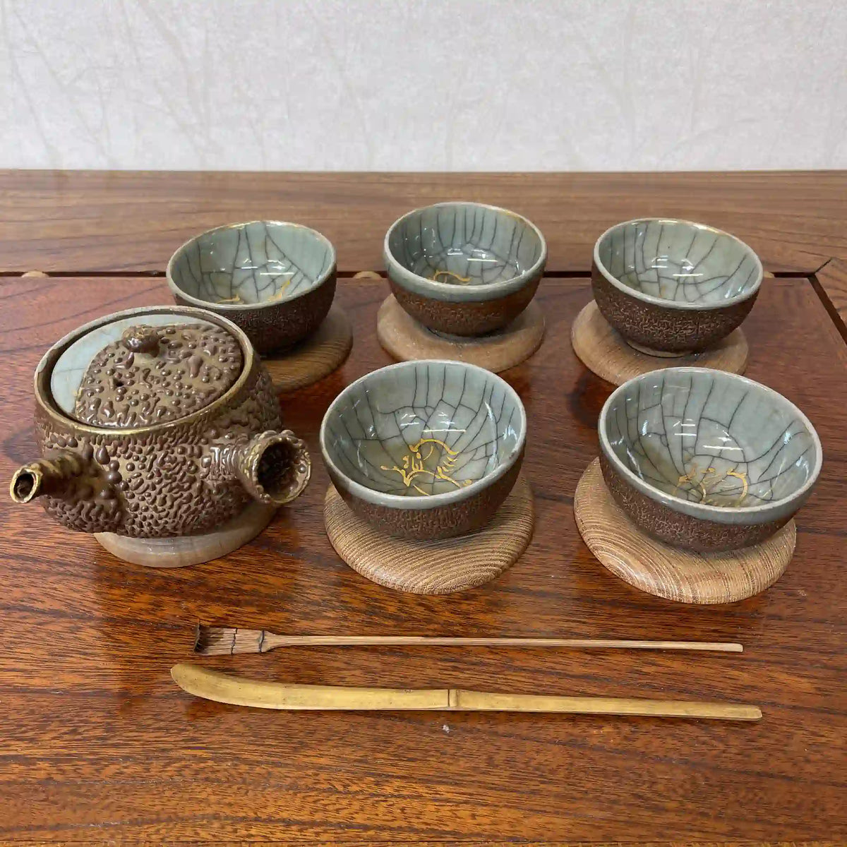 茶器揃 (茶櫃,急須,湯呑, 茶托,茶杓) / 大堀相馬焼 / 1960-80s / 陶器