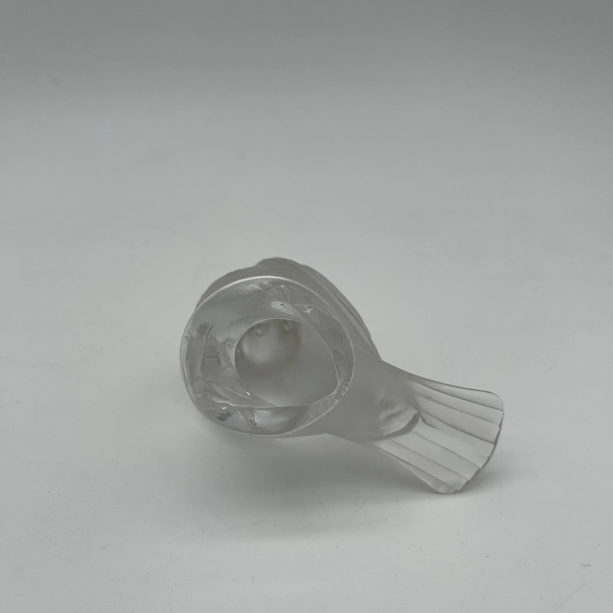 【アンティーク】 ガラスオブジェ / LALIQUE（ラリック） / Chanteur（シャントゥール：歌う小鳥） / ガラス / サテン仕上げ,エッチング,型吹きガラス