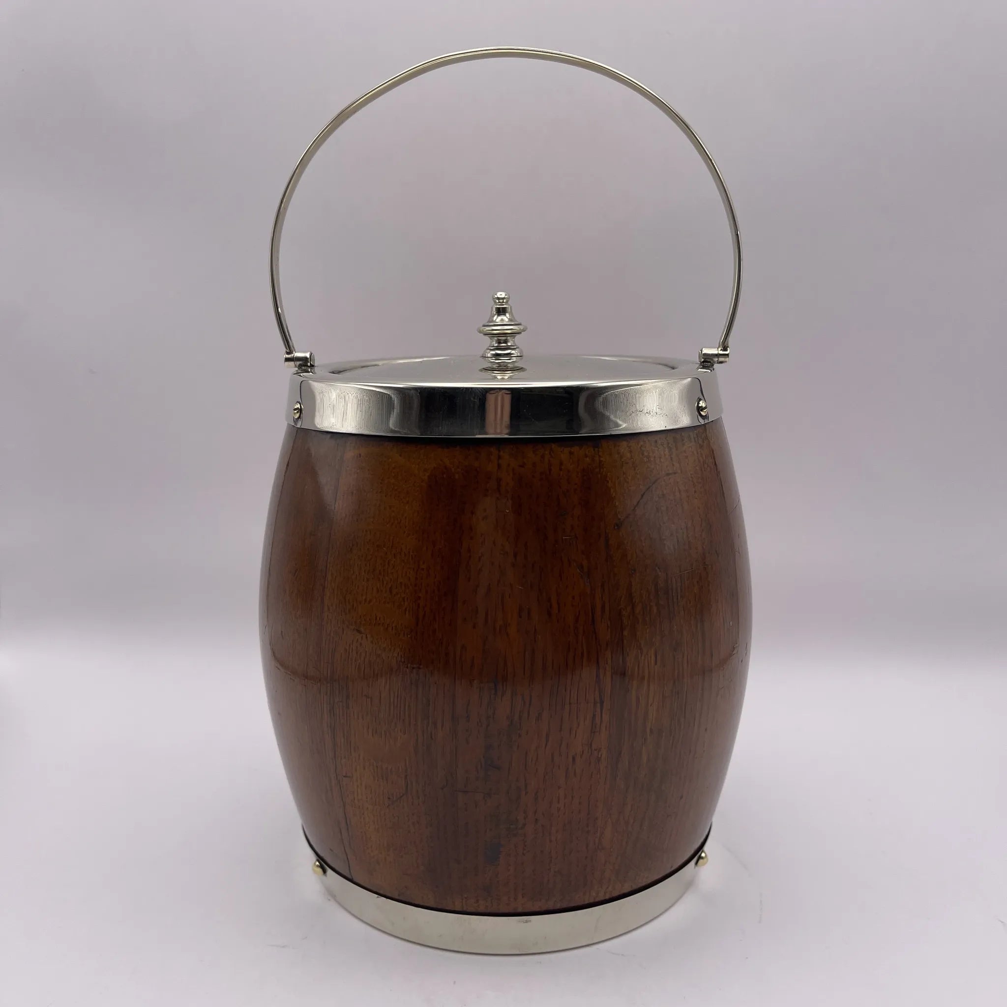 [Vintage] Ice bucket / late 19th century - 20th century / oak / England / mid-century modern, barrel-shaped structure