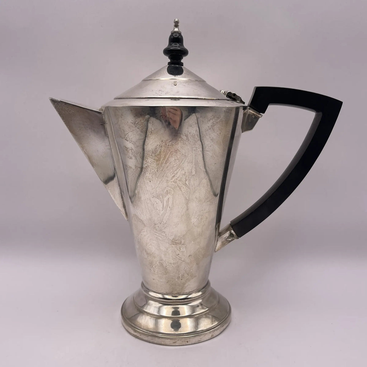 KAVIN / Coffee pot / Art Deco style / 1920s-1940s / Silver plate (silver plated) / England / Art Deco form, heat-resistant resin handle / [Vintage]
