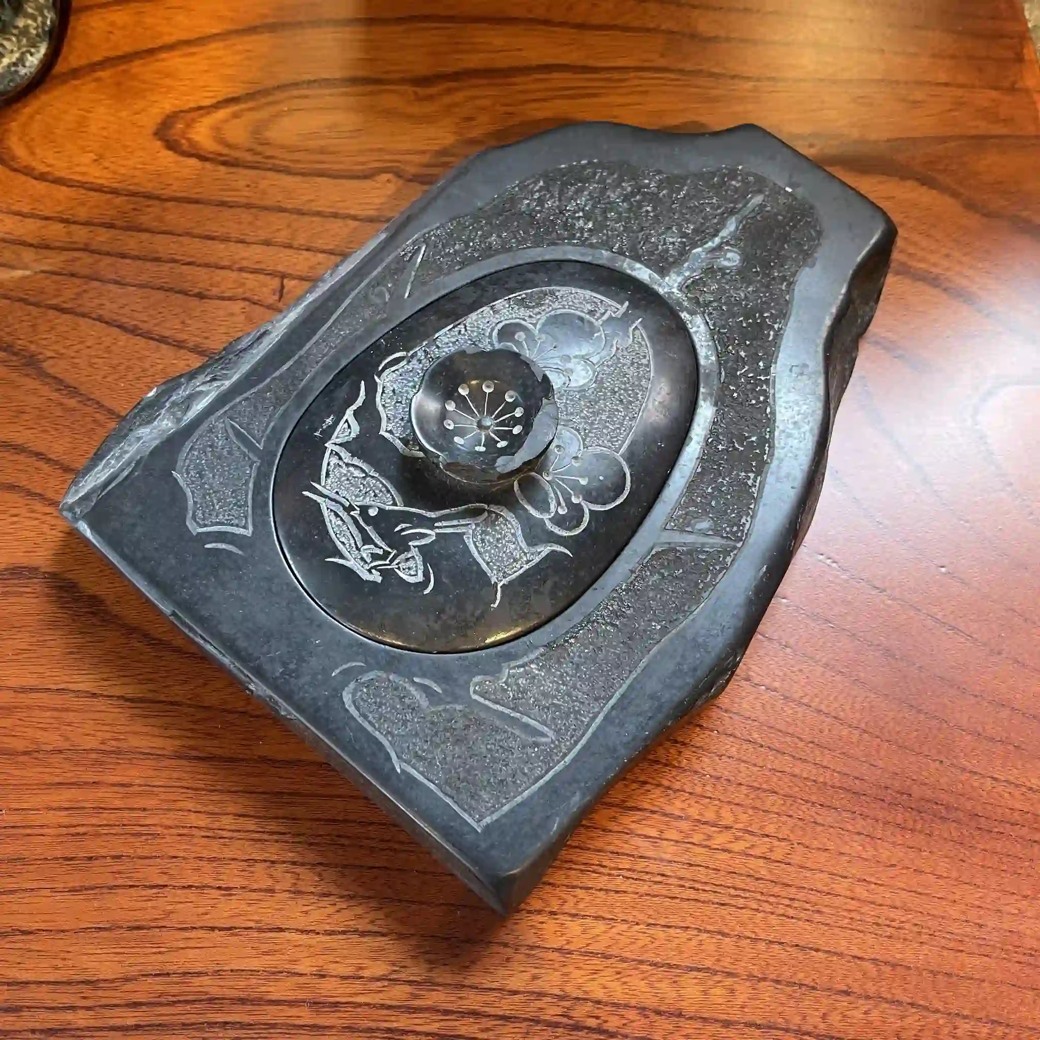 【骨董品】 那智黒硯 / 和歌山県熊野地方 特産品 / 天然石 / 日本 / 那智黒石