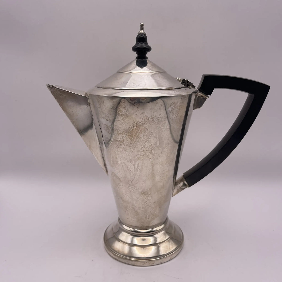 KAVIN / Coffee pot / Art Deco style / 1920s-1940s / Silver plate (silver plated) / England / Art Deco form, heat-resistant resin handle / [Vintage]