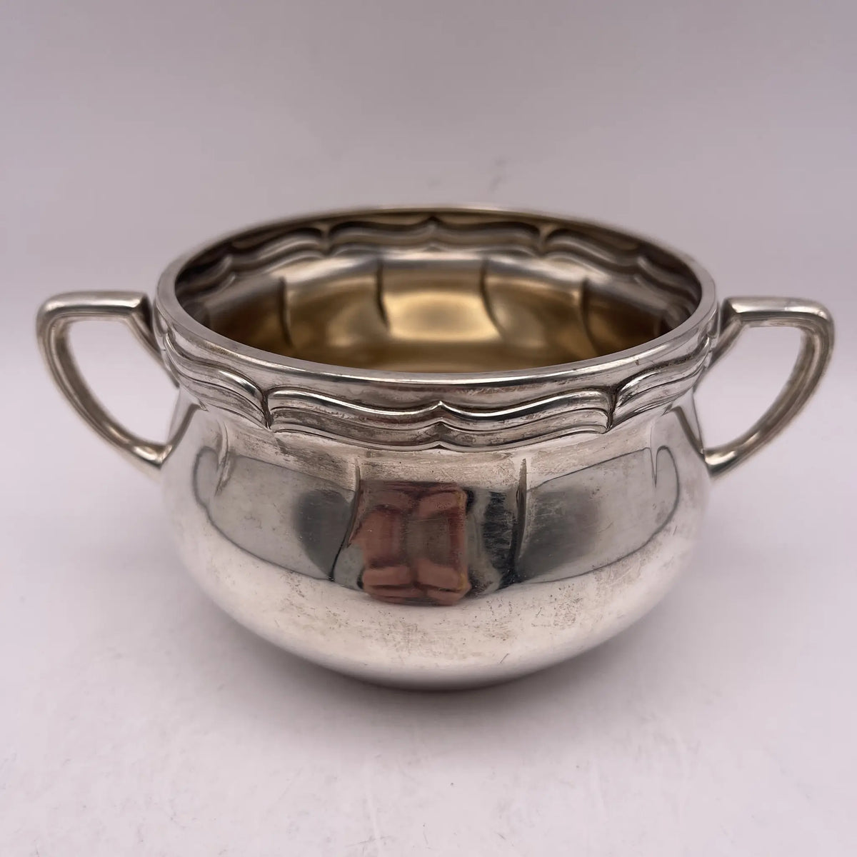 Henry Stratford Ltd / Sugar bowl / 1900-early 1920s / Silver plated / England / Scalloped edge, double handle / [Vintage]