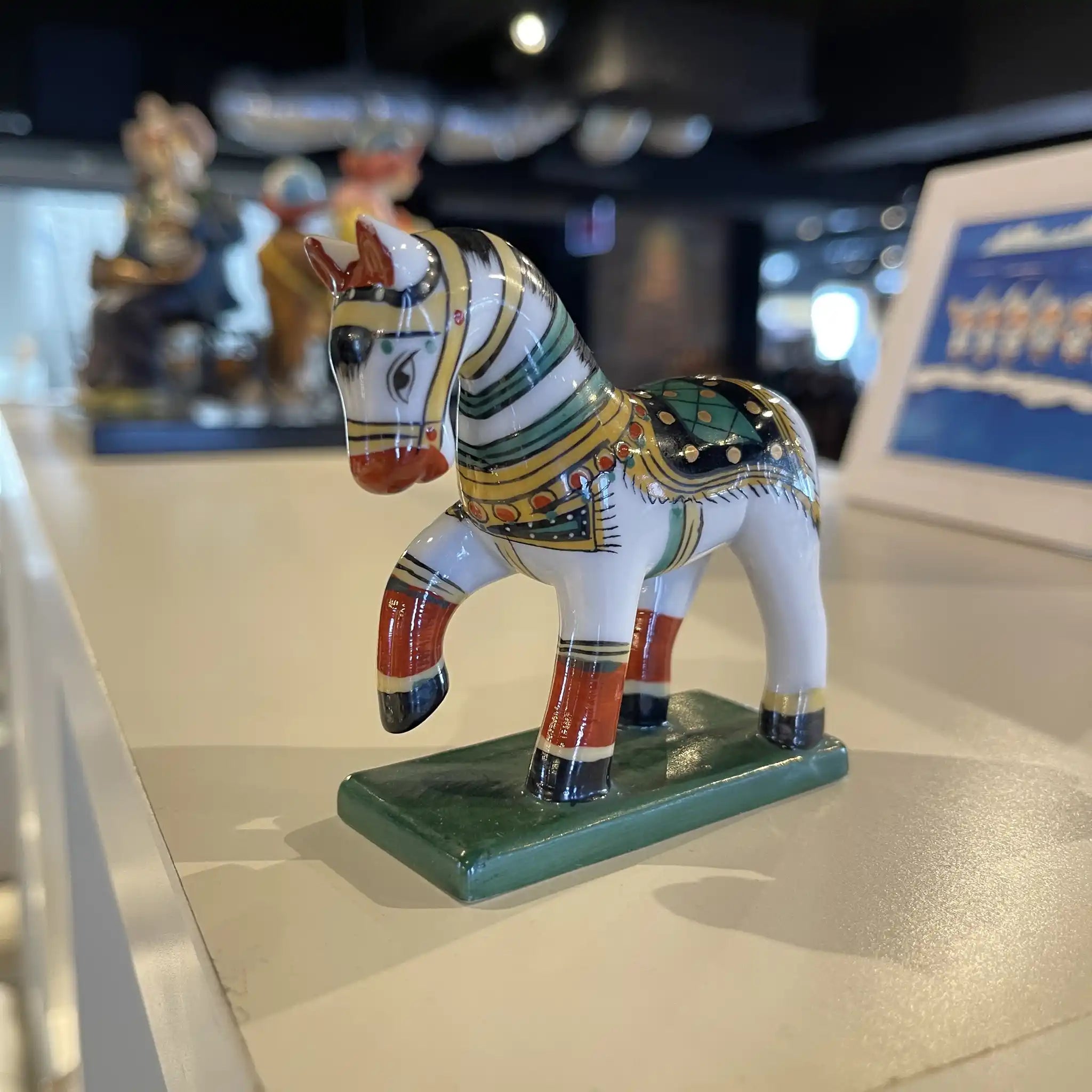 【リユース】 馬のオブジェ / グラスゴーミュージアム / 磁器