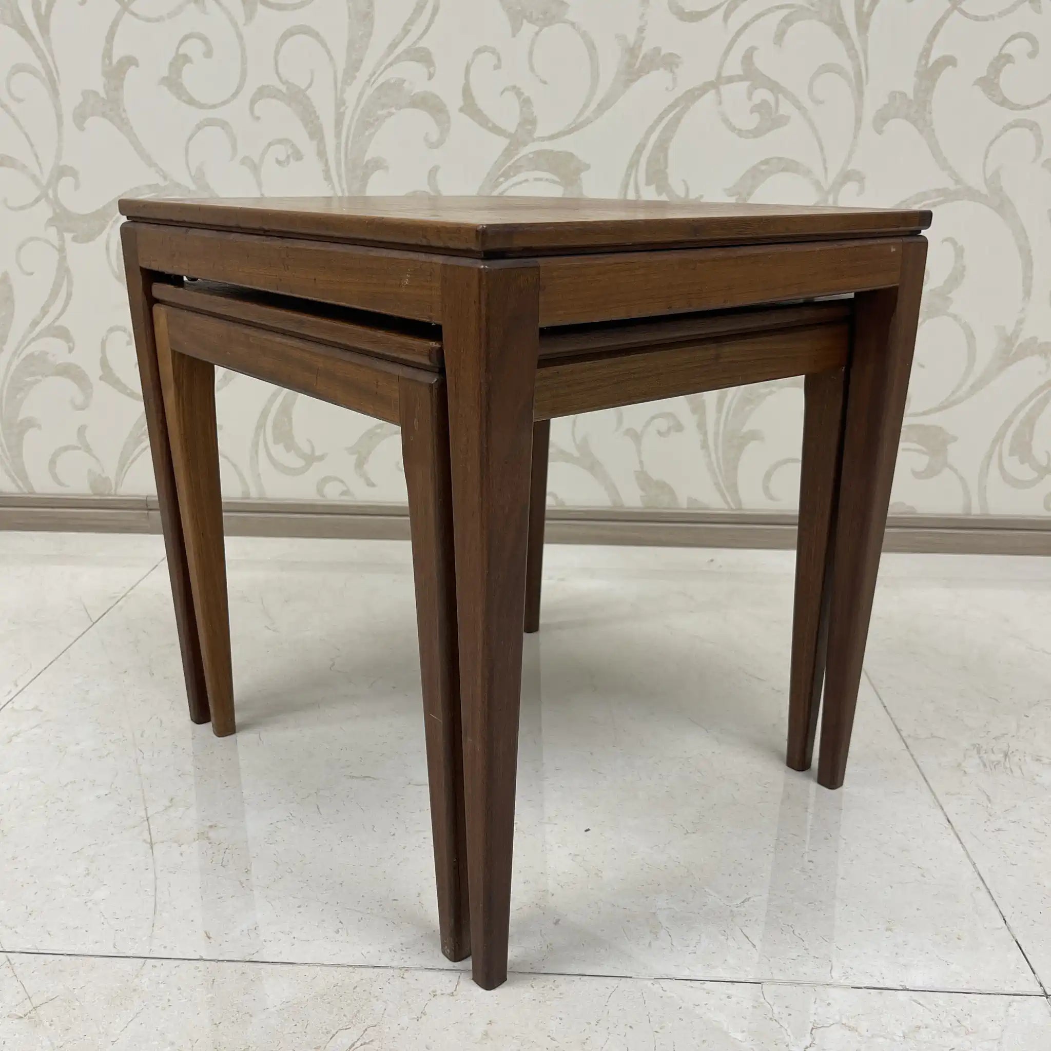 [Vintage] Nesting table