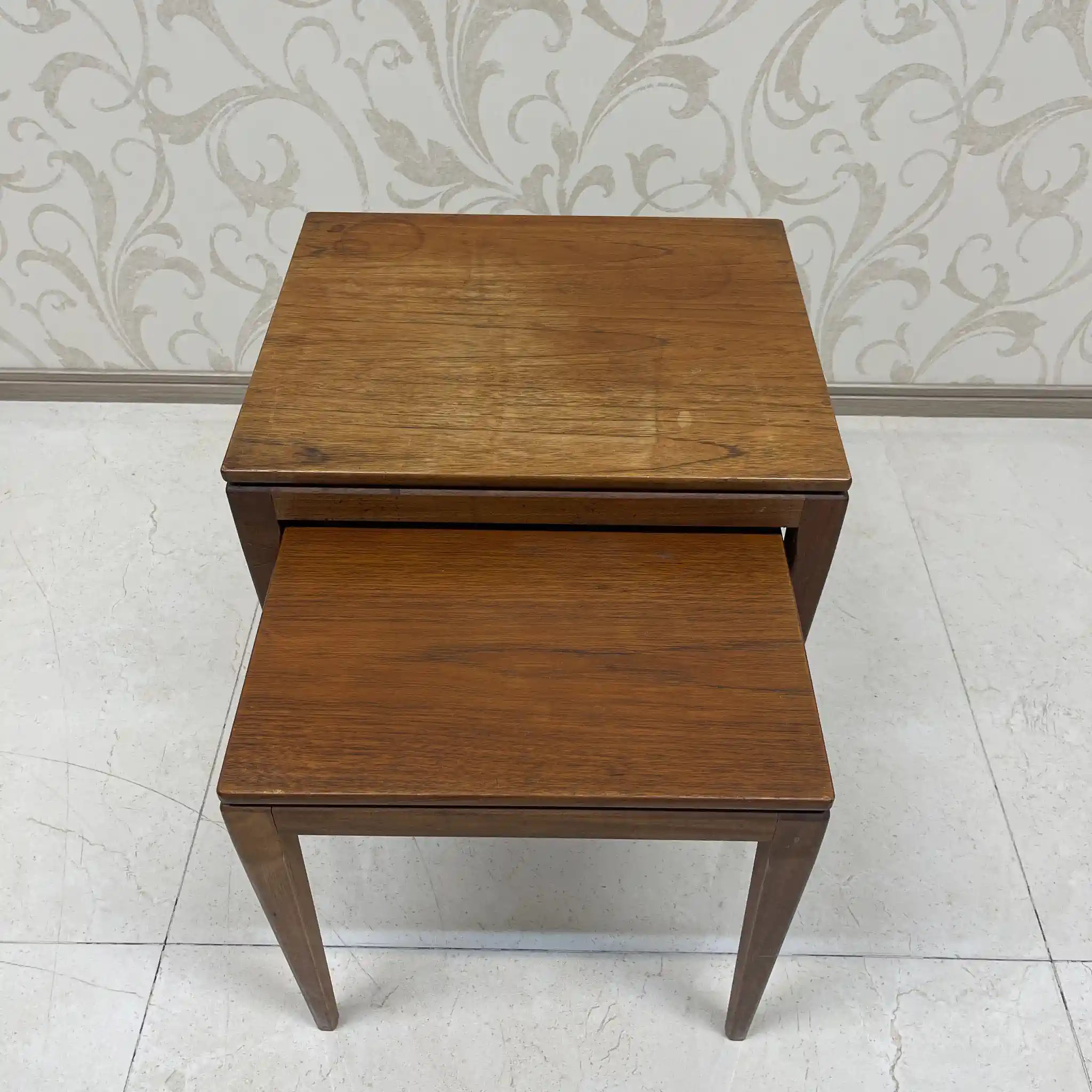[Vintage] Nesting table