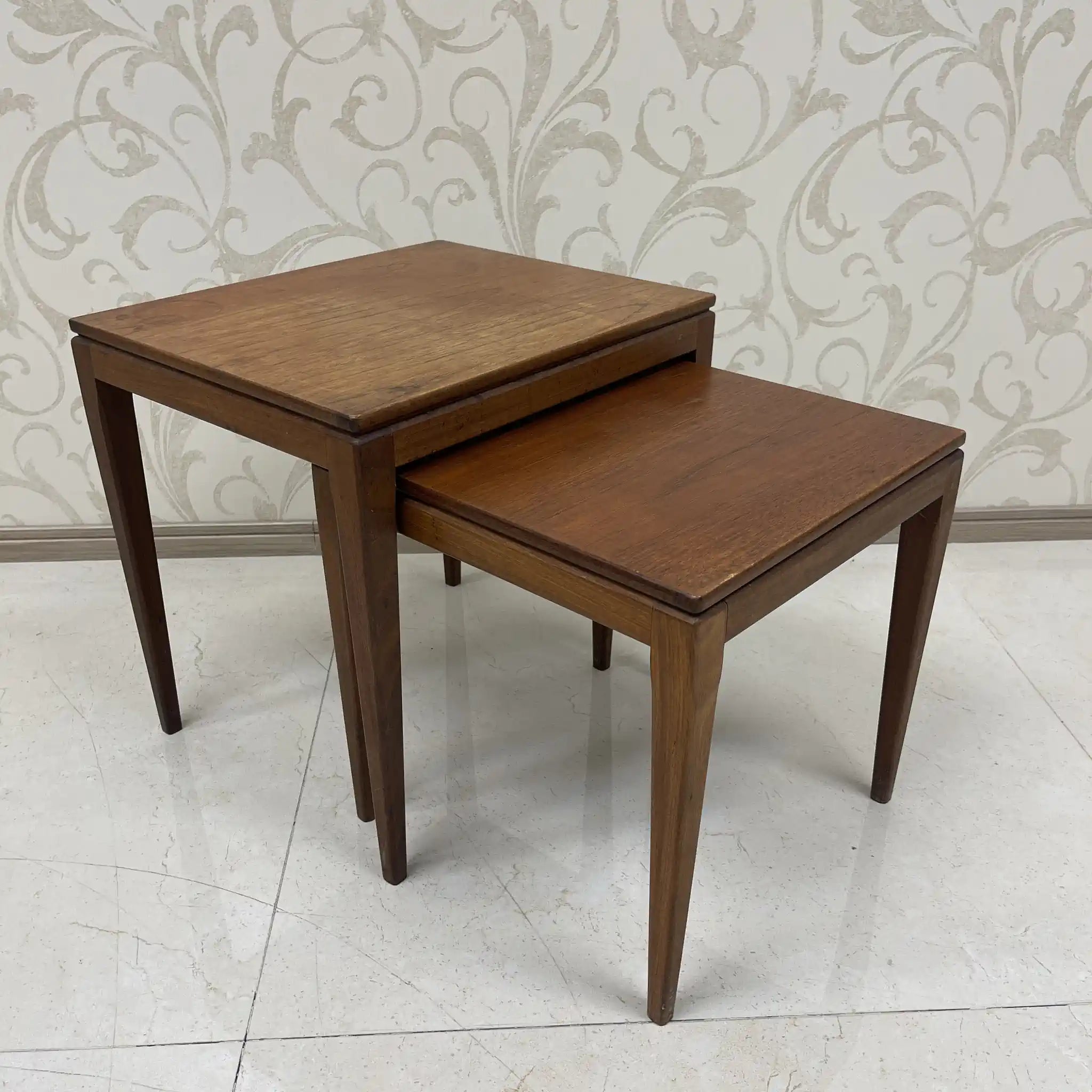 [Vintage] Nesting table