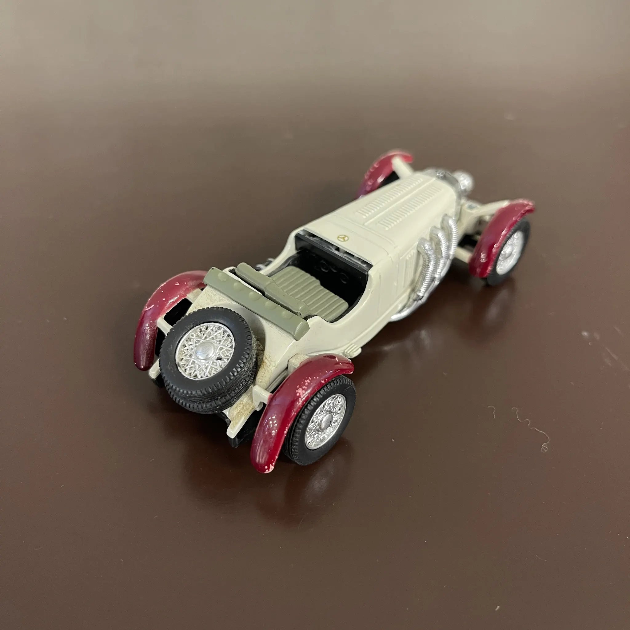 [Vintage] Vintage Diecast Car / Mercedes SSKL 1/43 / UK