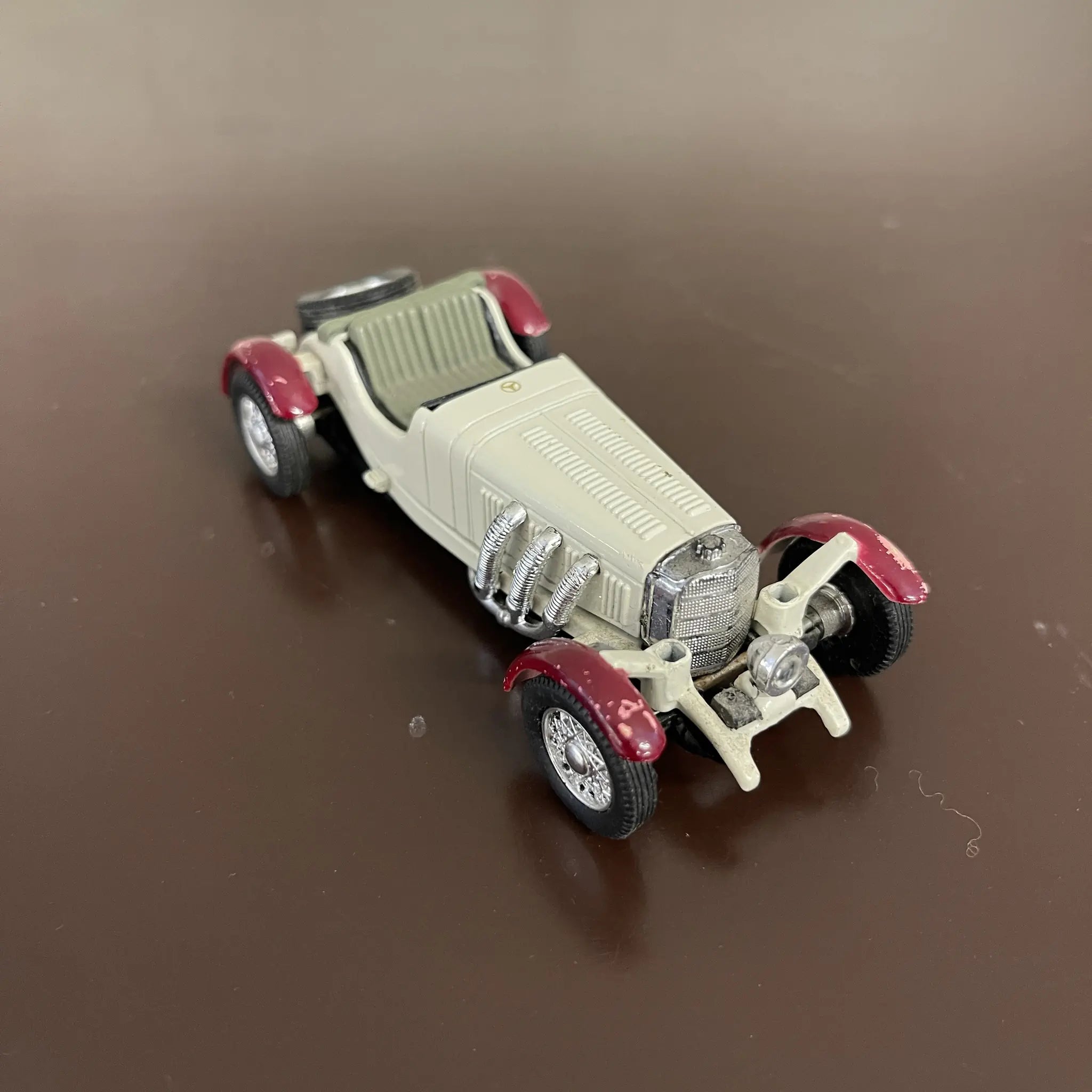 [Vintage] Vintage Diecast Car / Mercedes SSKL 1/43 / UK