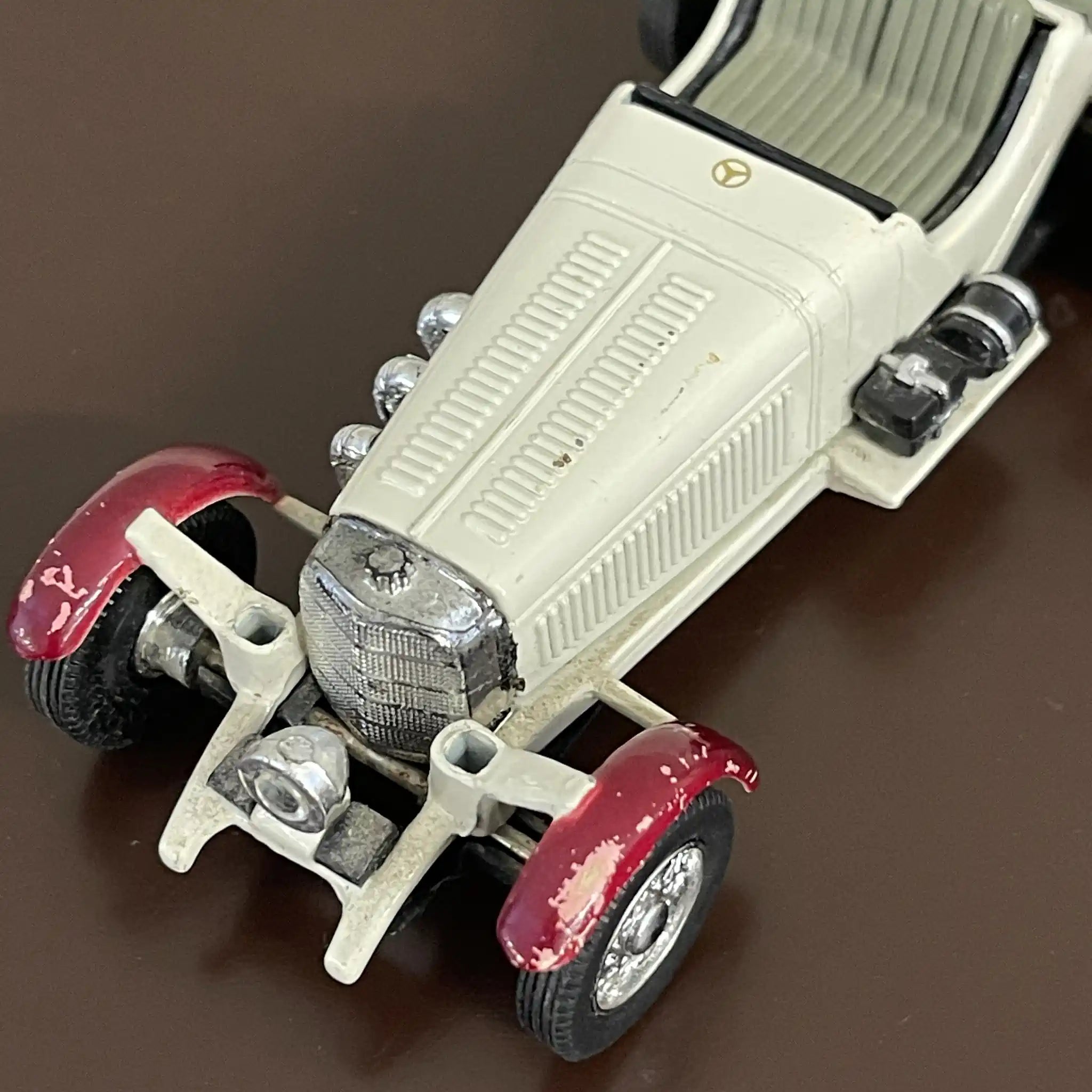 [Vintage] Vintage Diecast Car / Mercedes SSKL 1/43 / UK