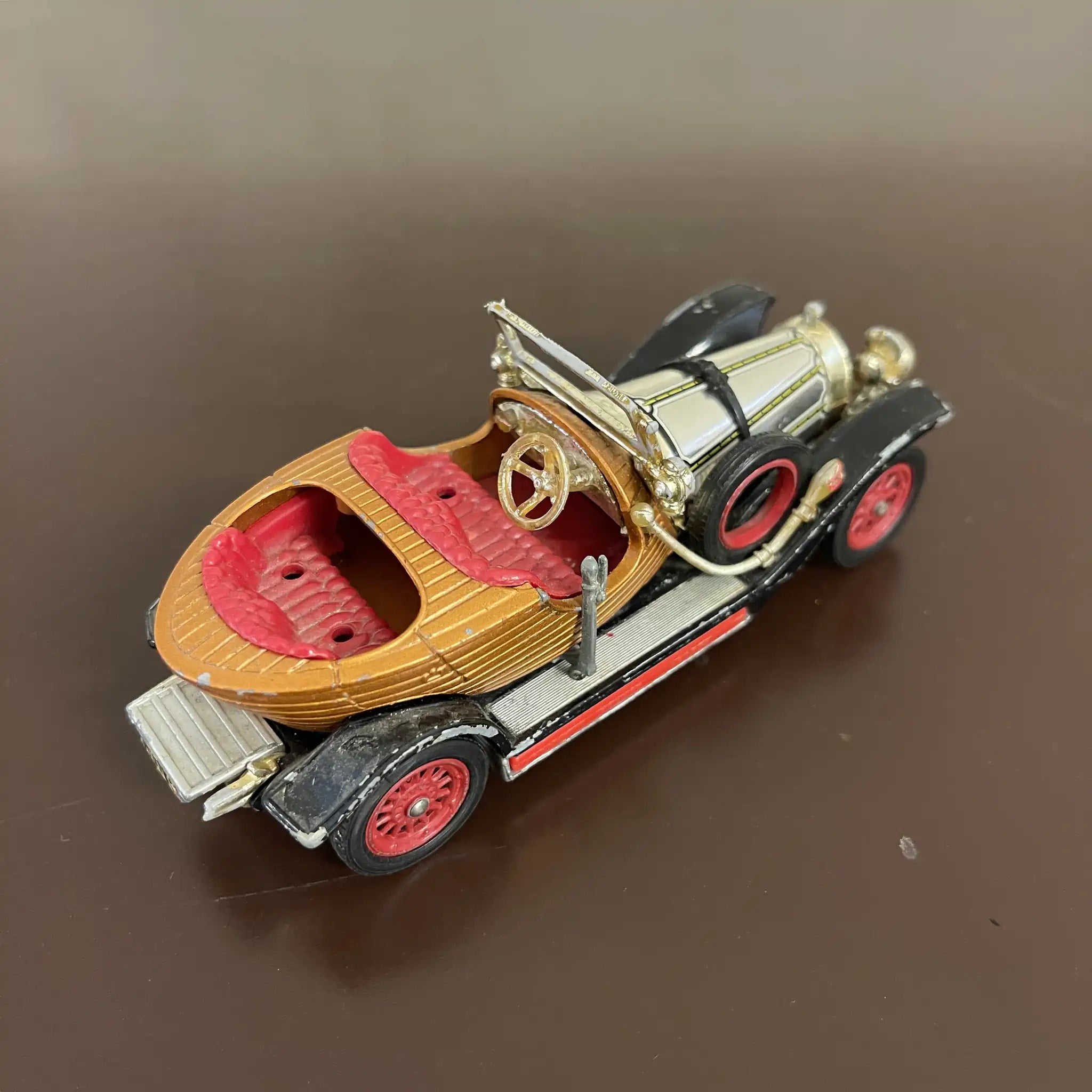 [Vintage] Mini car / Tin / Luxury design, craftsmanship, classic car homage