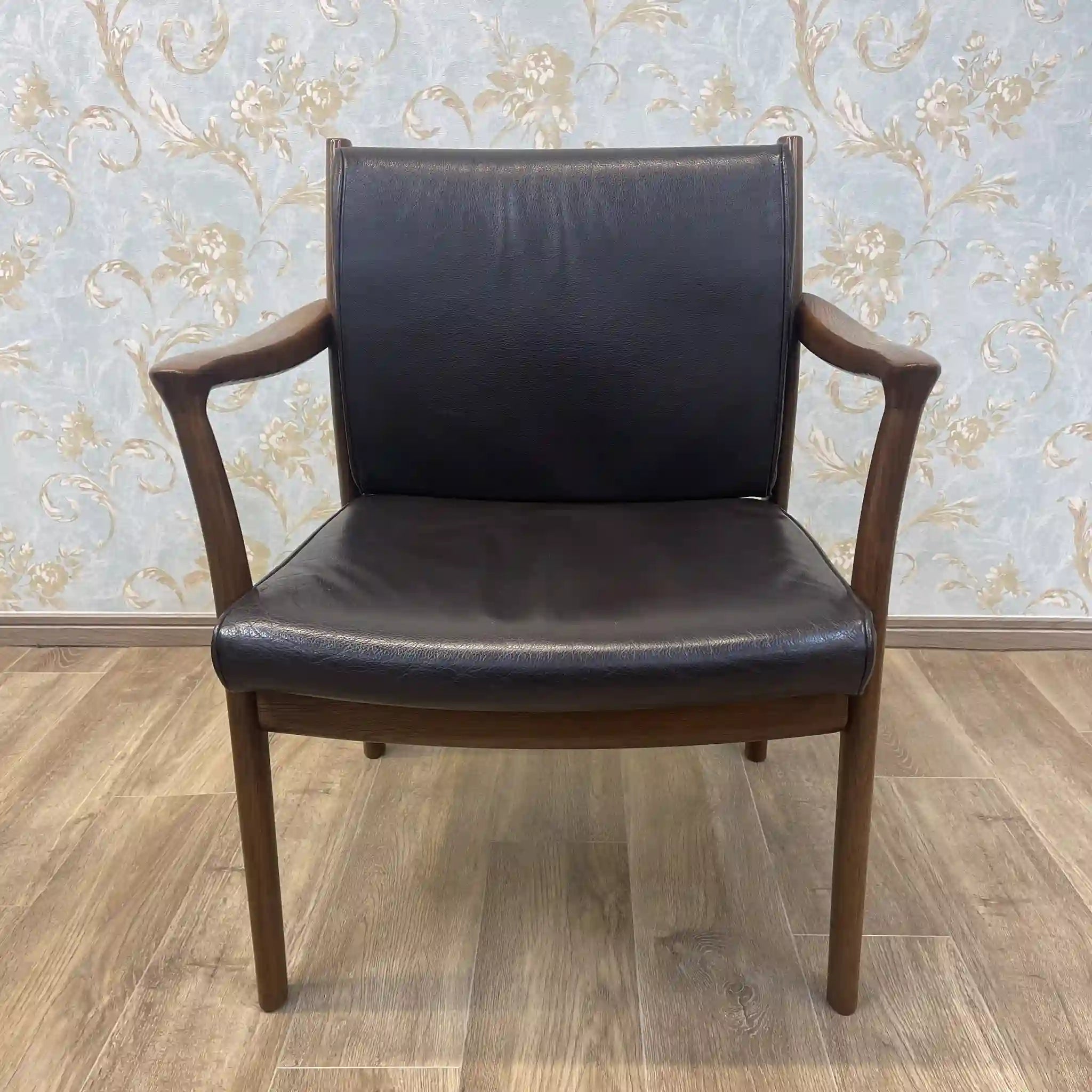 【リユース】 ダイニングセット / 日進木工 / PARAS / 1960年代以降 / オーク / 日本 / 曲木技術,シームレスデザイン,本革仕様