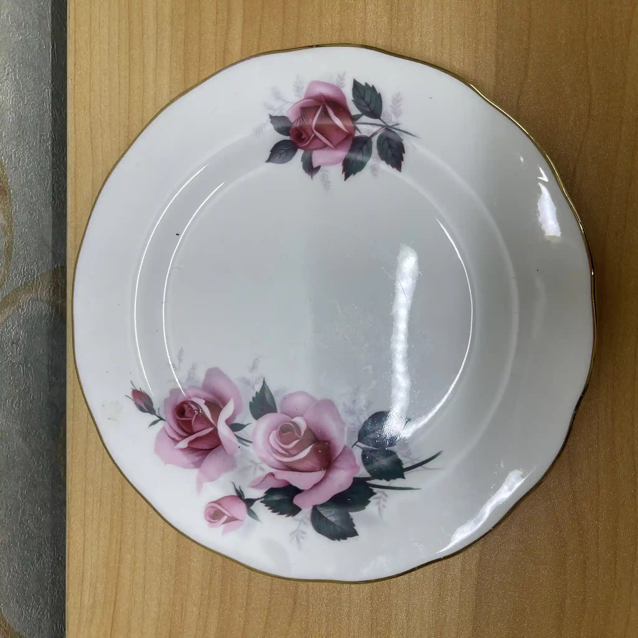 [Vintage] Trio (C&S+dessert plate) + saucer, dessert plate