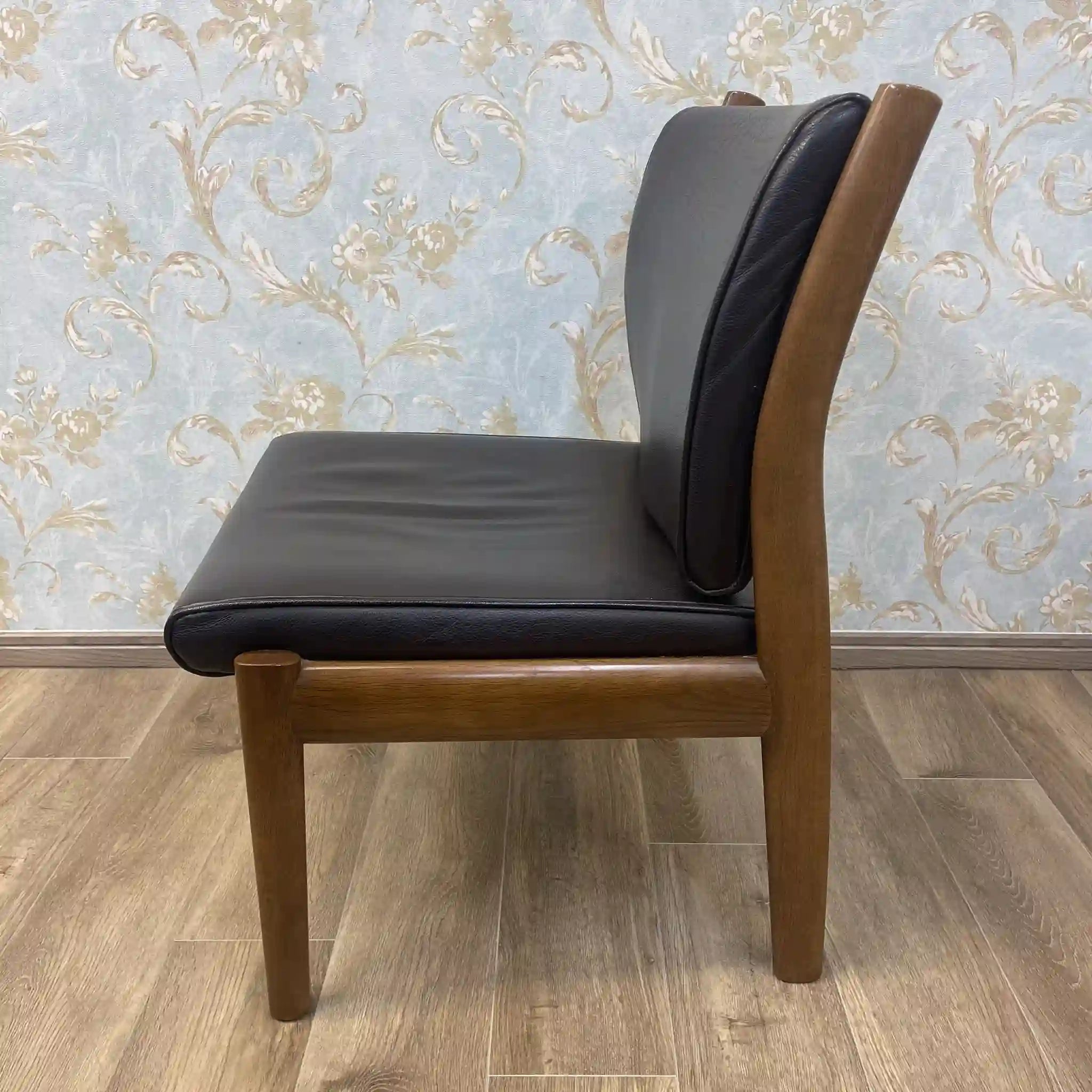 【リユース】 ダイニングセット / 日進木工 / PARAS / 1960年代以降 / オーク / 日本 / 曲木技術,シームレスデザイン,本革仕様