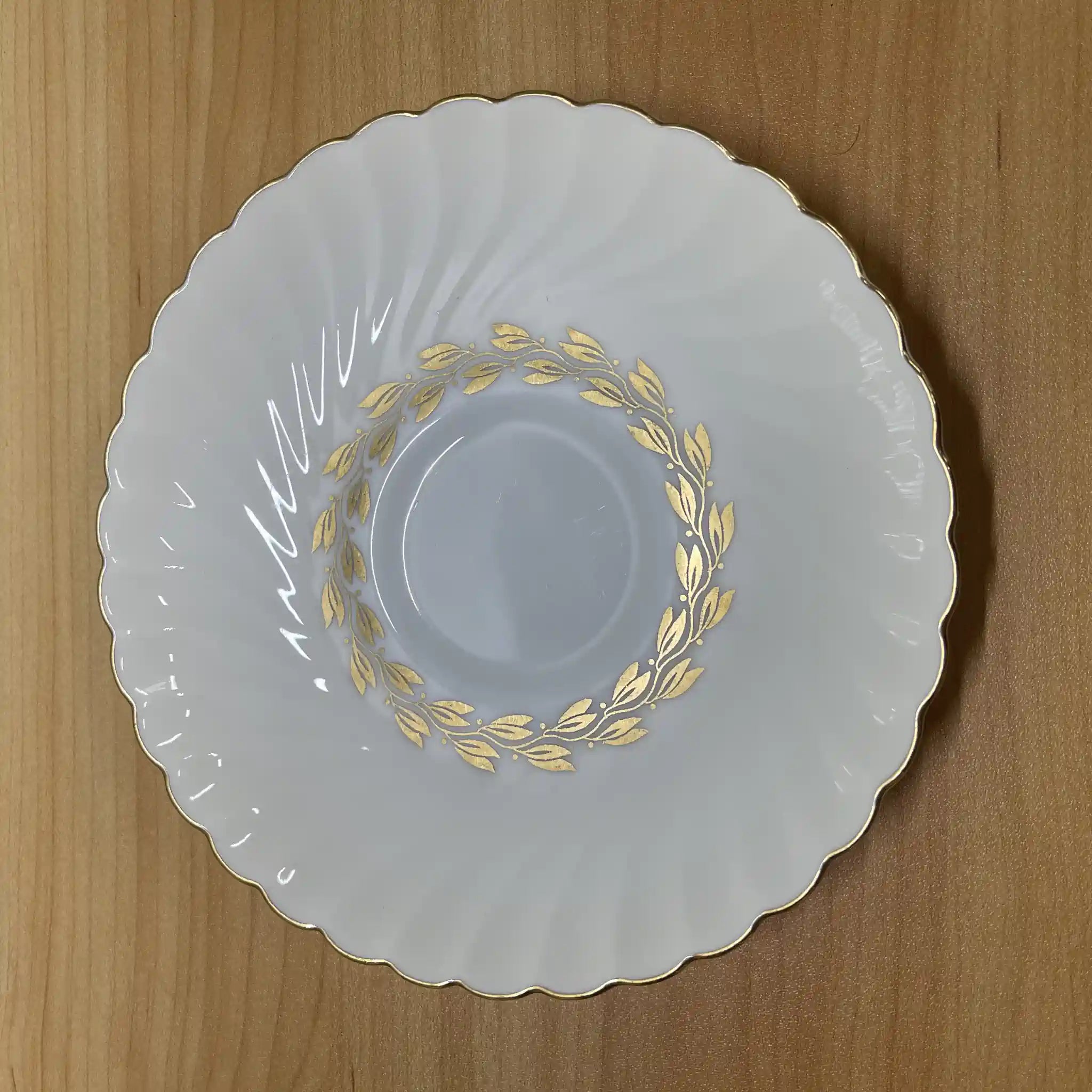 [Antique] Trio (C&S + dessert plate) + saucer, dessert plate