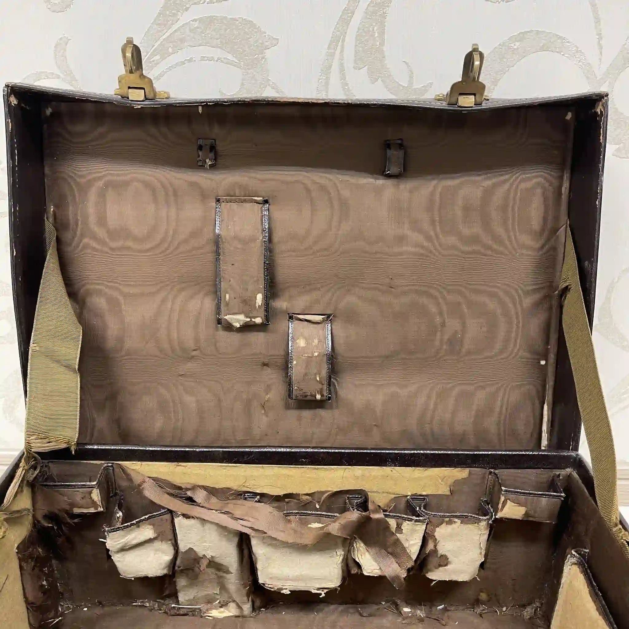 [Vintage] Trunk case