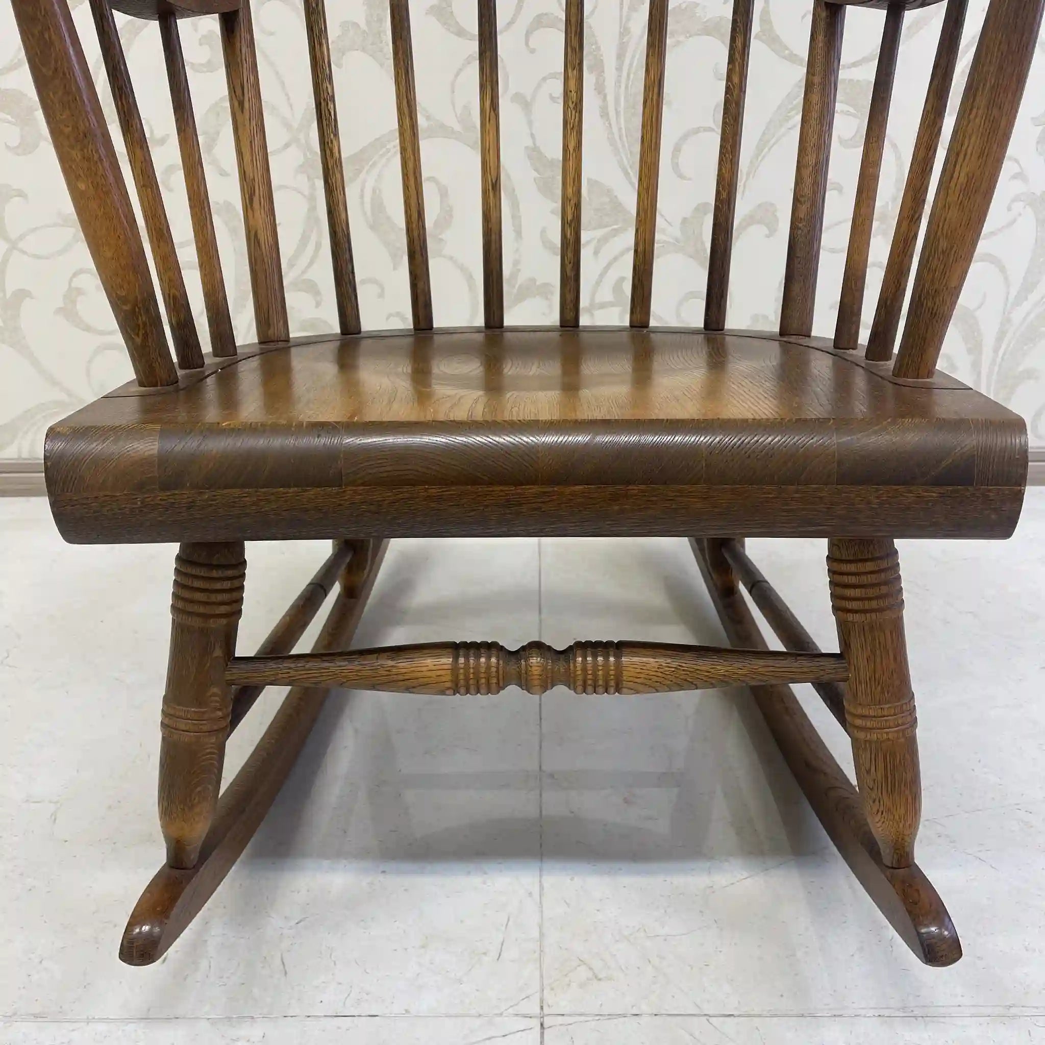 【リユース】 ロッキングチェア / 飛騨産業 / キツツキ / 日本 / 座繰り加工,ボウバック