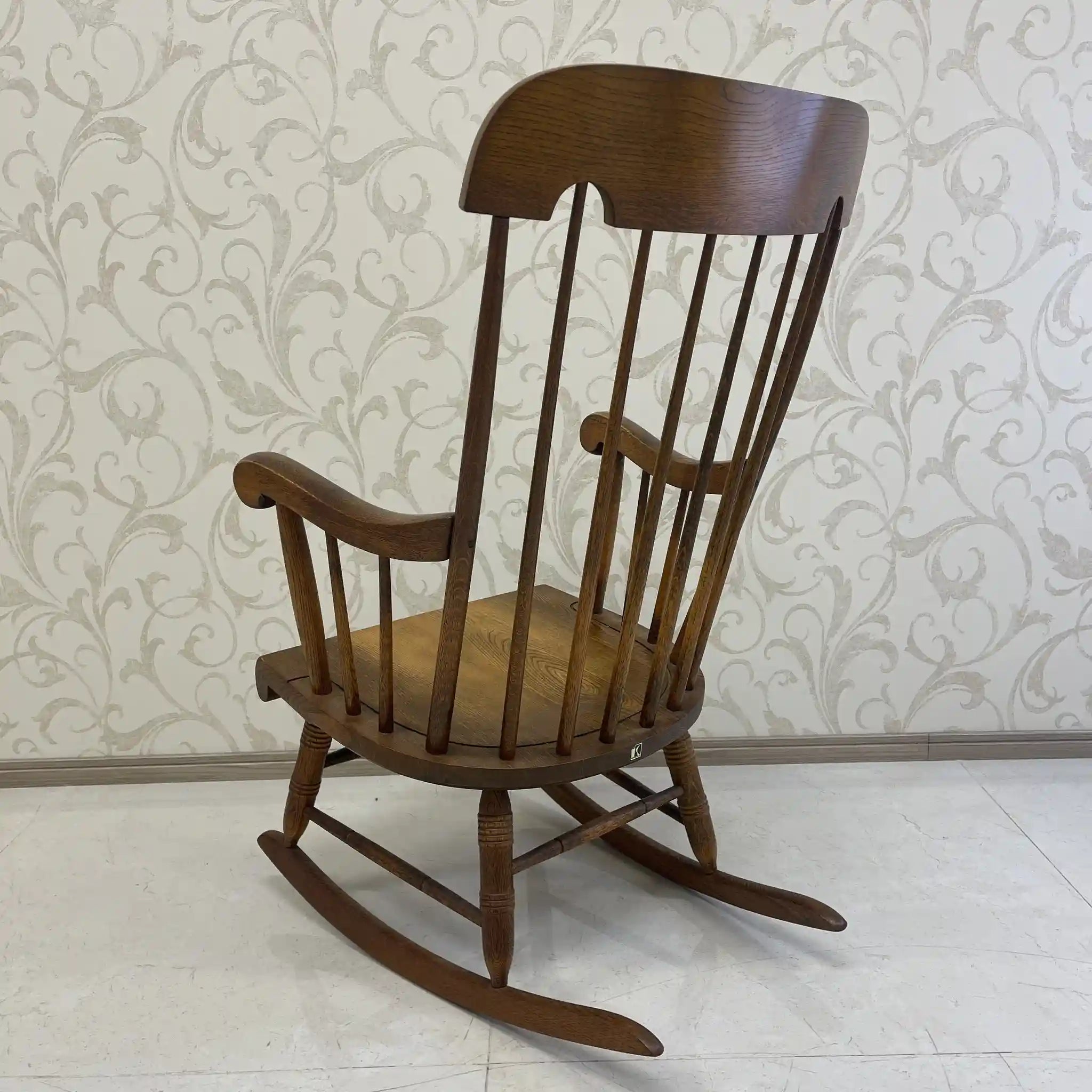 【リユース】 ロッキングチェア / 飛騨産業 / キツツキ / 日本 / 座繰り加工,ボウバック