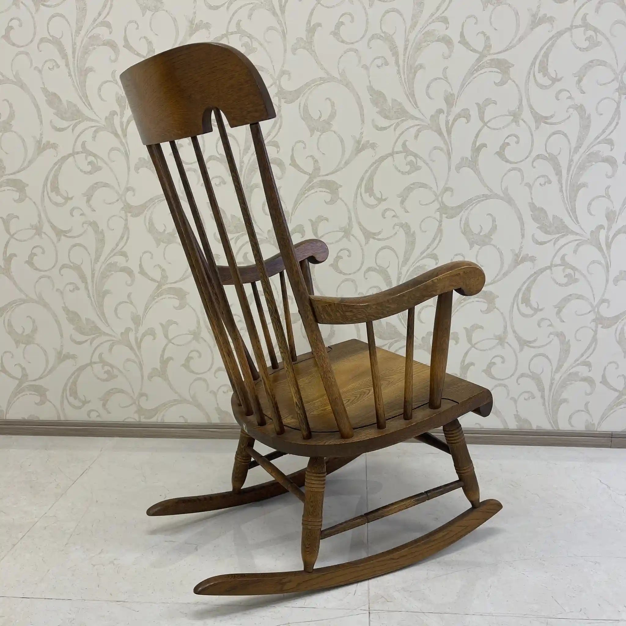 【リユース】 ロッキングチェア / 飛騨産業 / キツツキ / 日本 / 座繰り加工,ボウバック