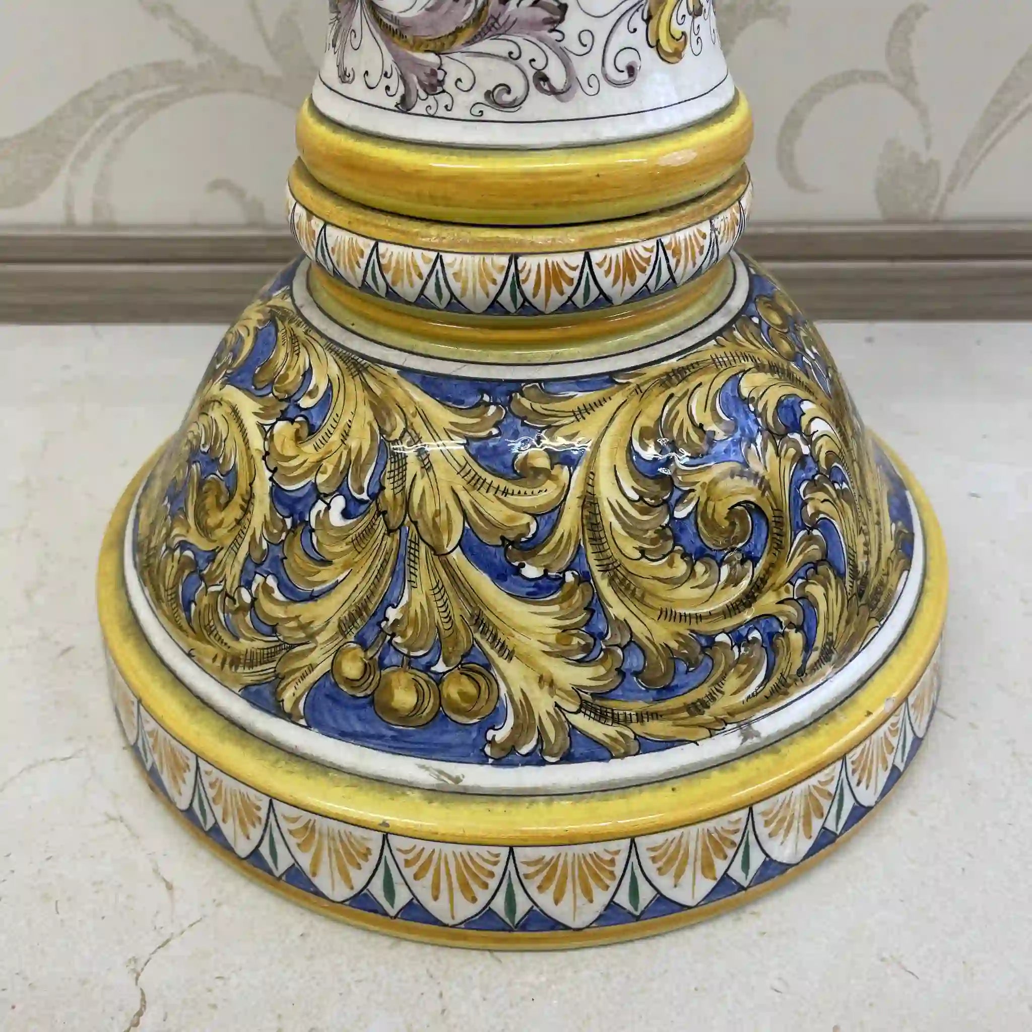 [Vintage] Flower stand / Mallorca ware / Italy / Hand painted, overglaze