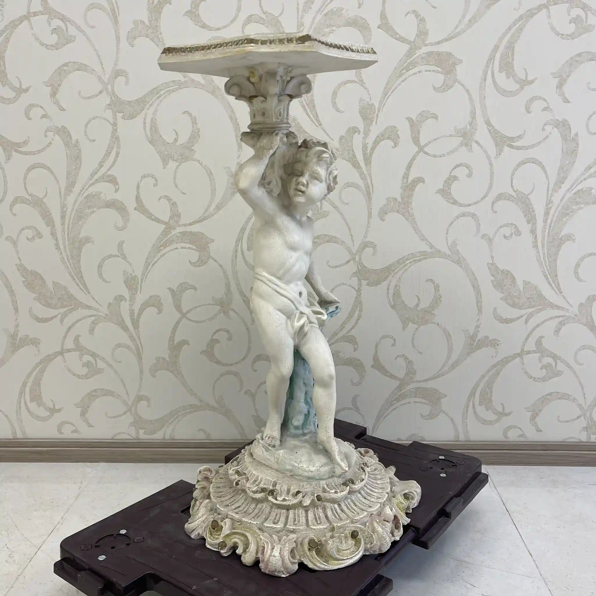 [Vintage] Flower stand / Neo-classical / 20th century / Polystone / Europe / Antique finish, high-definition relief