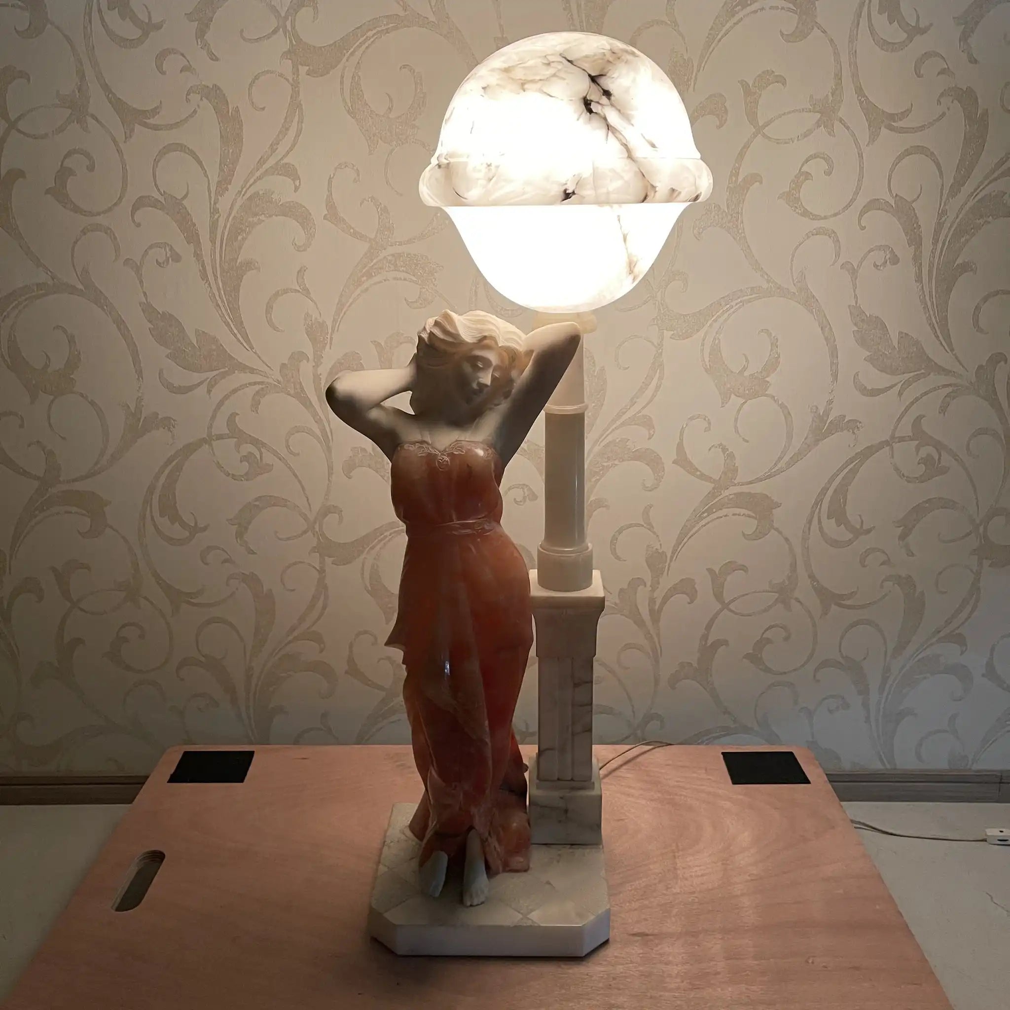 [Vintage] Stone Statue / Venus / 20th Century / Marble / Europe