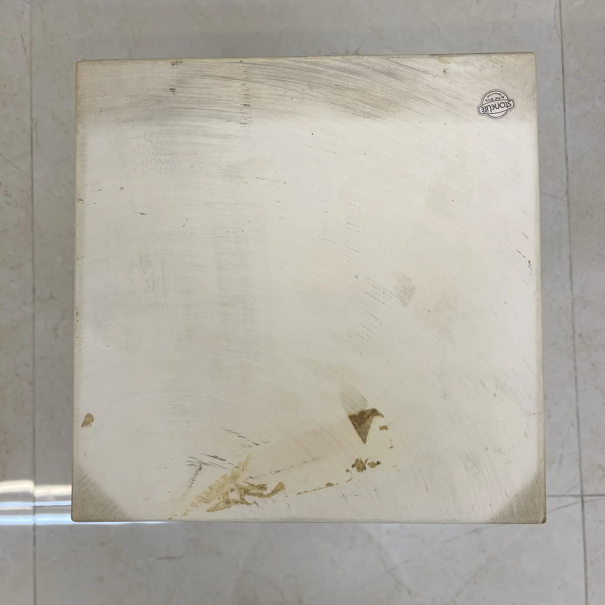 [Vintage] Flower stand / Prof. BESSI / 20th century / Stone light / Italy / Marble powder composite, acanthus relief