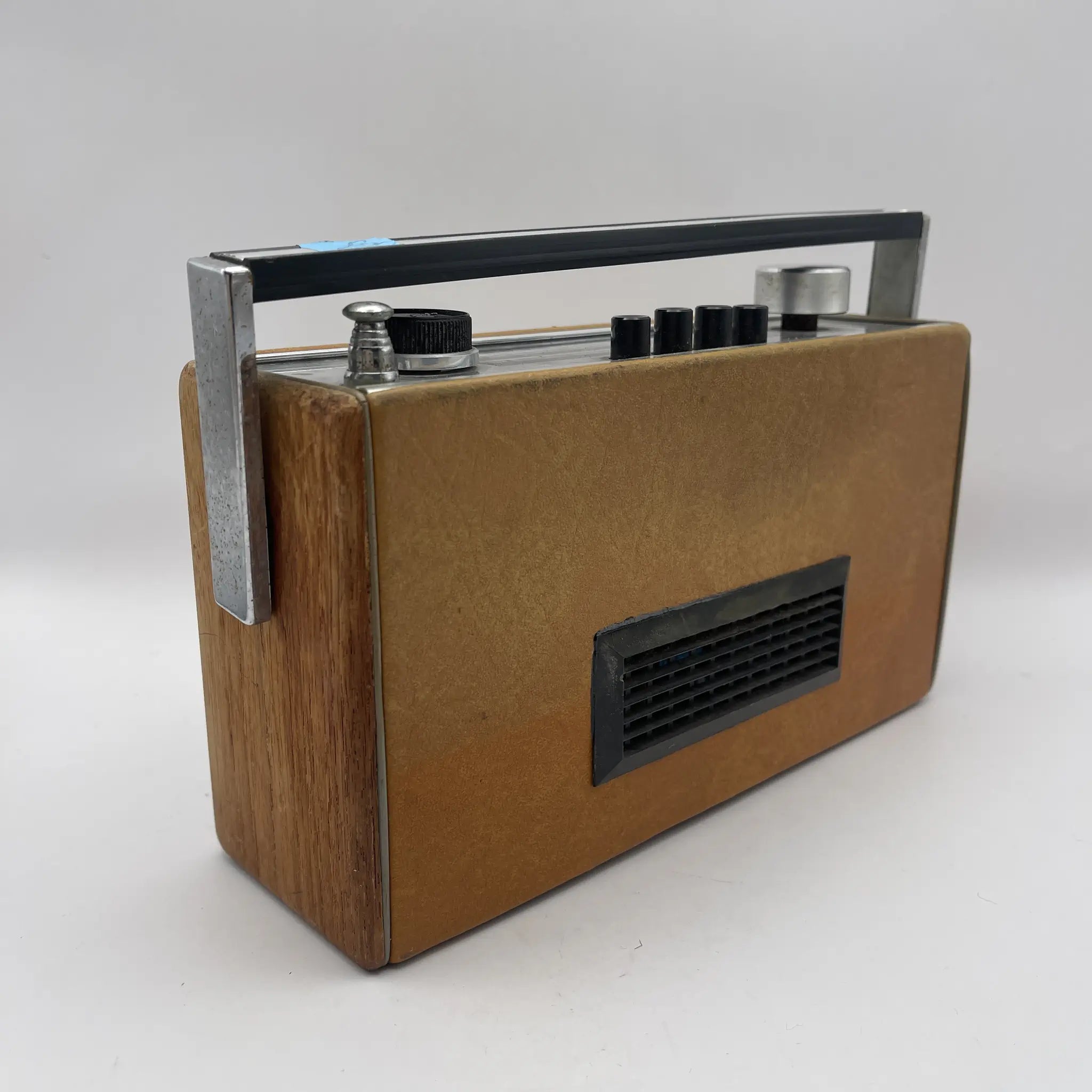 [Vintage] Portable radio / Robert's Radio / RT22 / England / Rotating base, leatherette cabinet