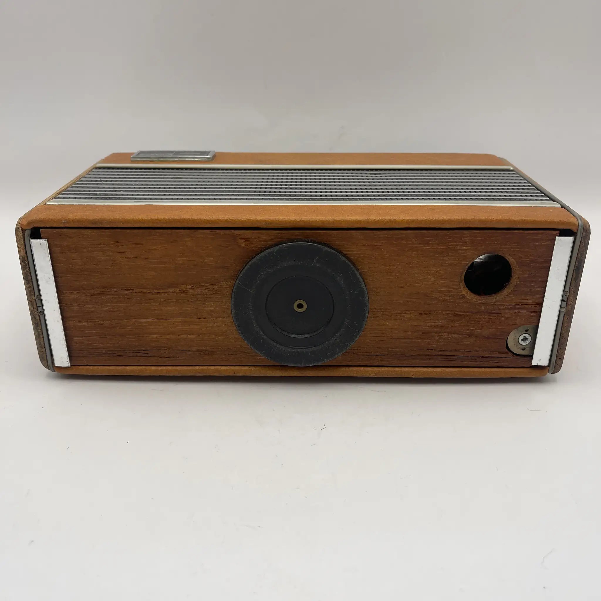 [Vintage] Portable radio / Robert's Radio / RT22 / England / Rotating base, leatherette cabinet