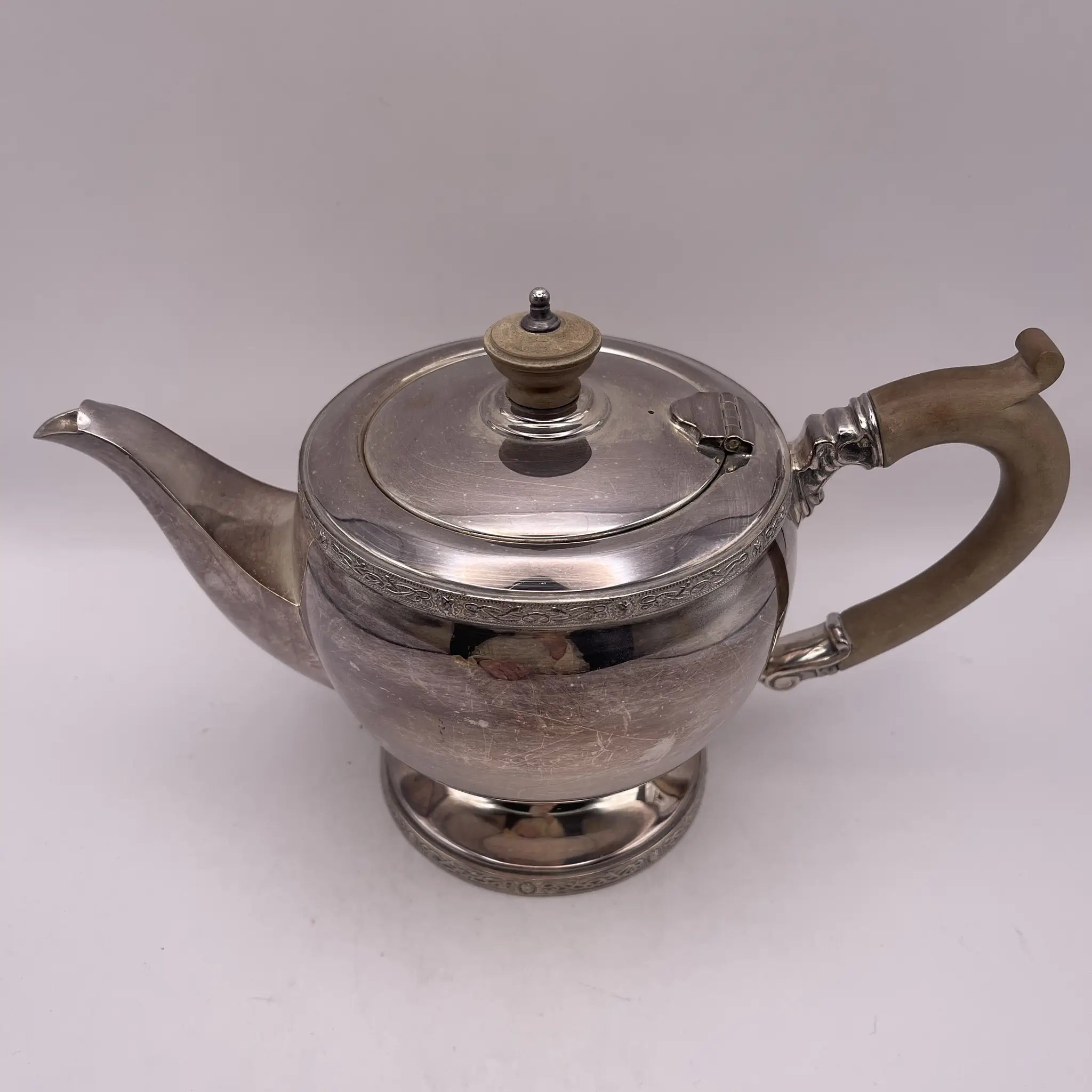 【アンティーク】 ポット / シェフィールド工房 / Frank Cobb & Co（フランク・コブ＆カンパニー) / シルバープレート(銀メッキ) / イギリス / ベークライトハンドル,脚付き（フィート）デザイン