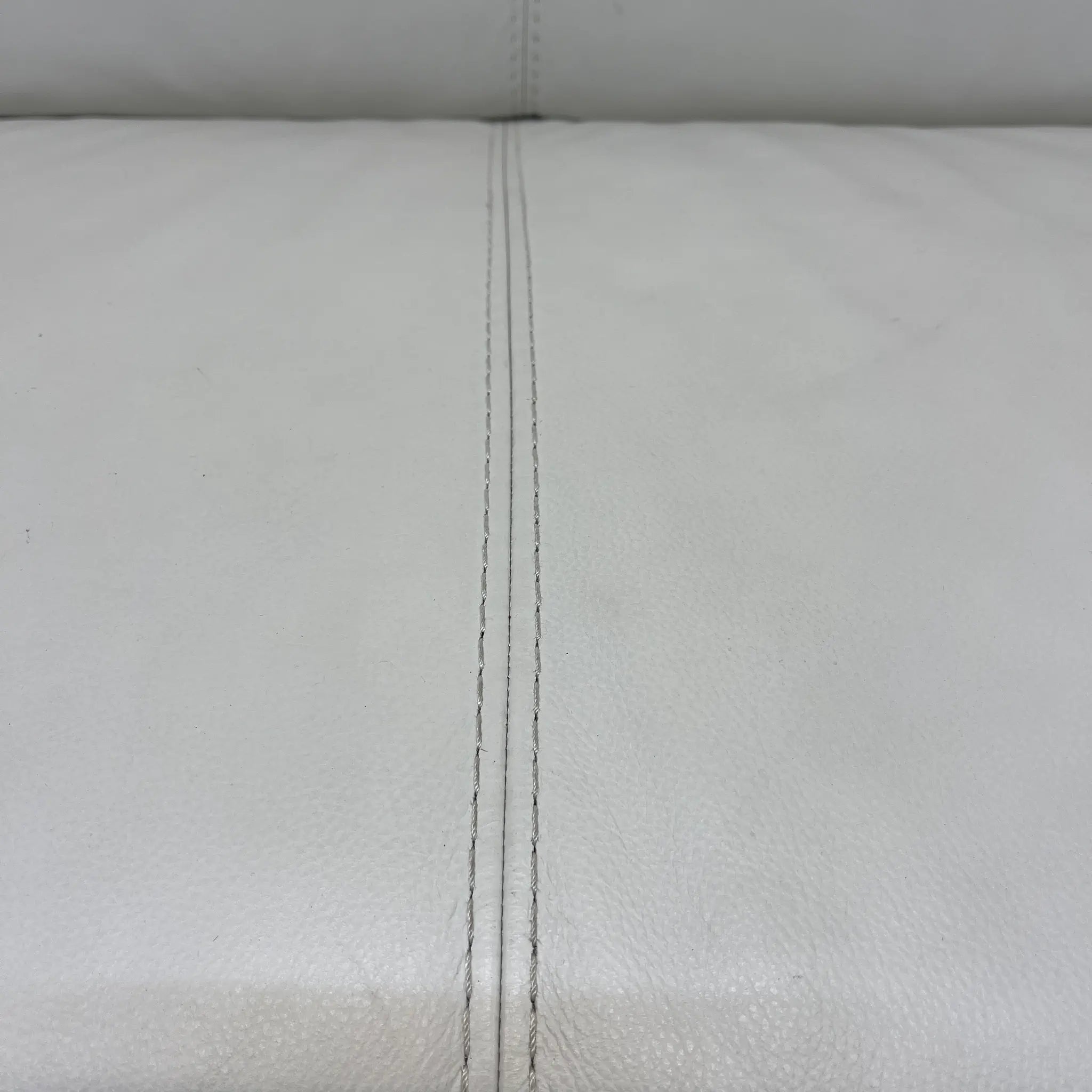 [Vintage] Sofa 2P / CALIA ITALIA / After 1965 / Genuine leather / Italy / Curved silhouette, Italian full leather