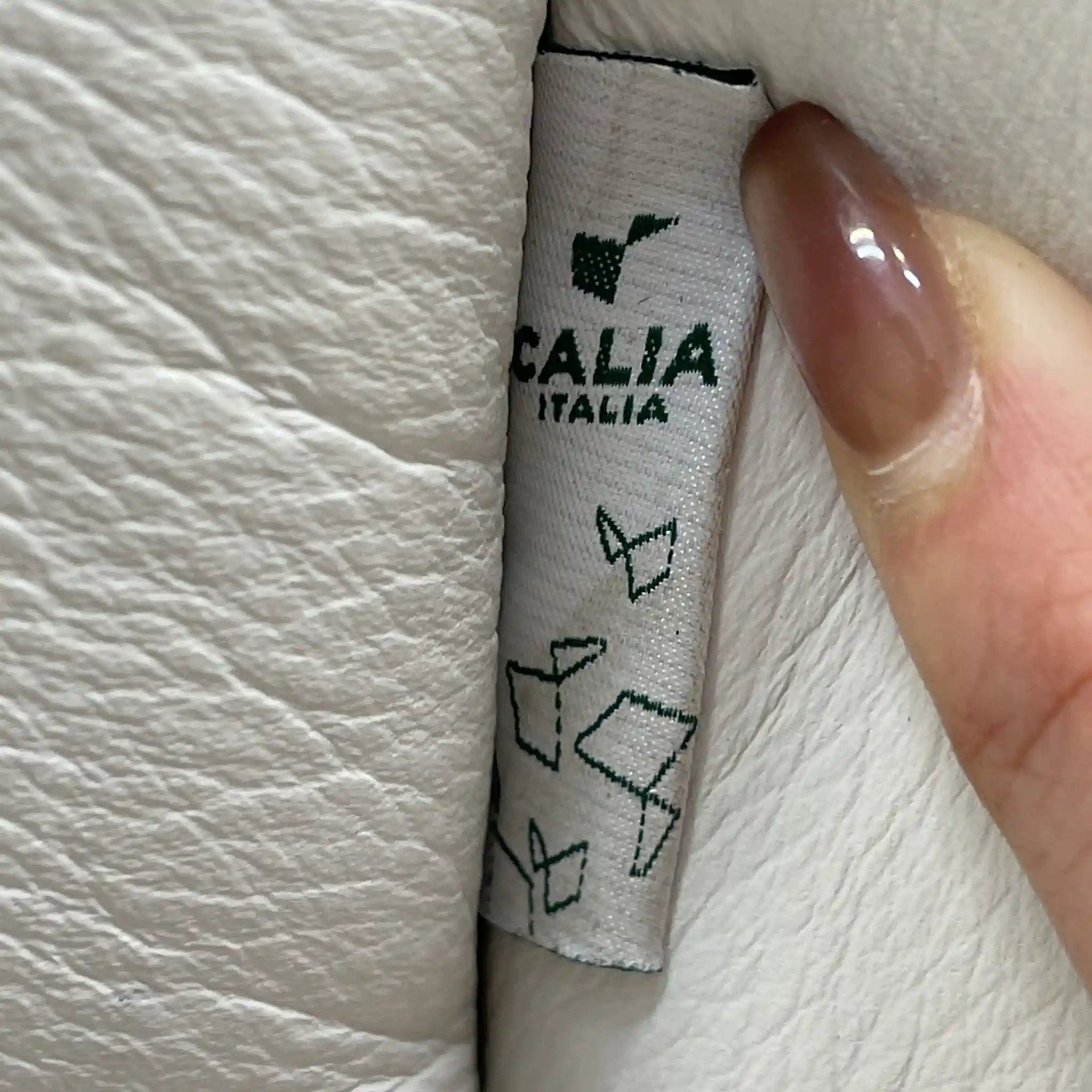 [Vintage] Sofa 2P / CALIA ITALIA / After 1965 / Genuine leather / Italy / Curved silhouette, Italian full leather
