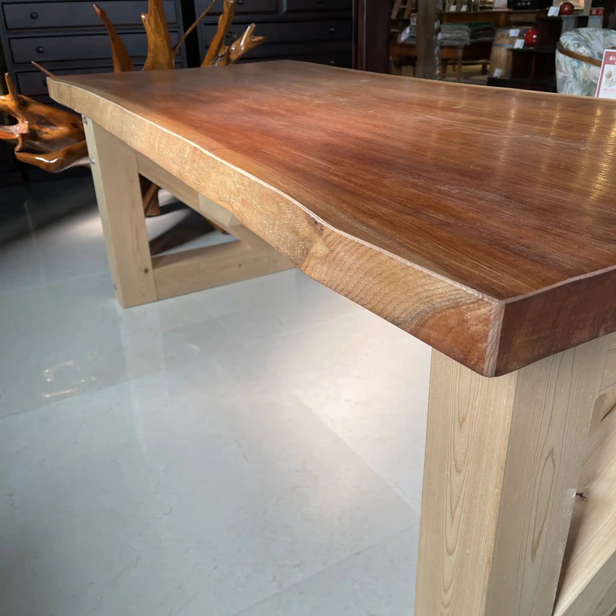 [Reused] Wooden Dining Table / Natural Wood / Made in Japan / Solid Wood