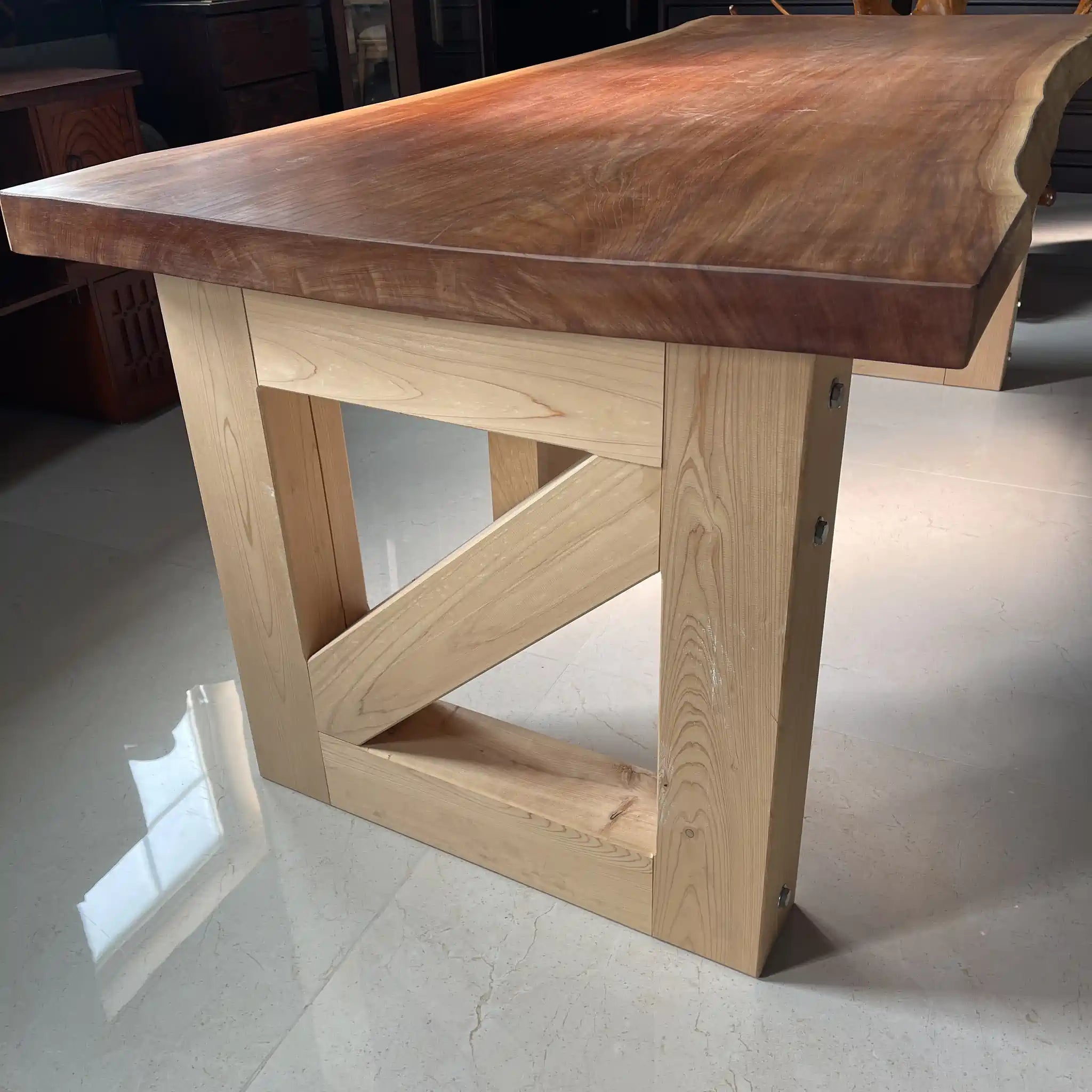 [Reused] Wooden Dining Table / Natural Wood / Made in Japan / Solid Wood